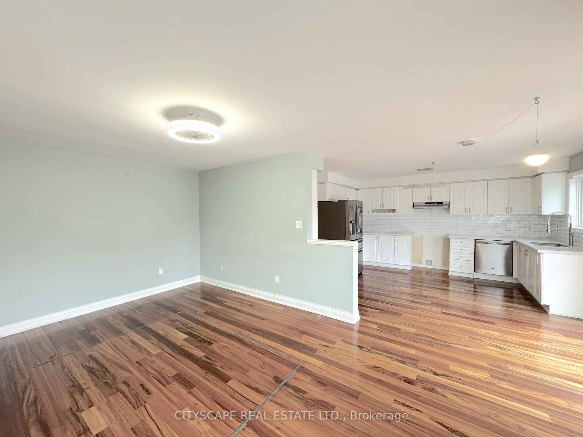Photo 18 of 8 Safari Court, Brampton, Snelgrove — HOMEH