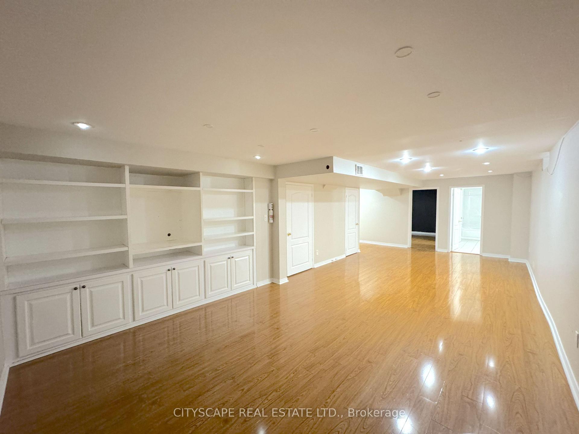 Photo 39 of 8 Safari Court, Brampton, Snelgrove — HOMEH
