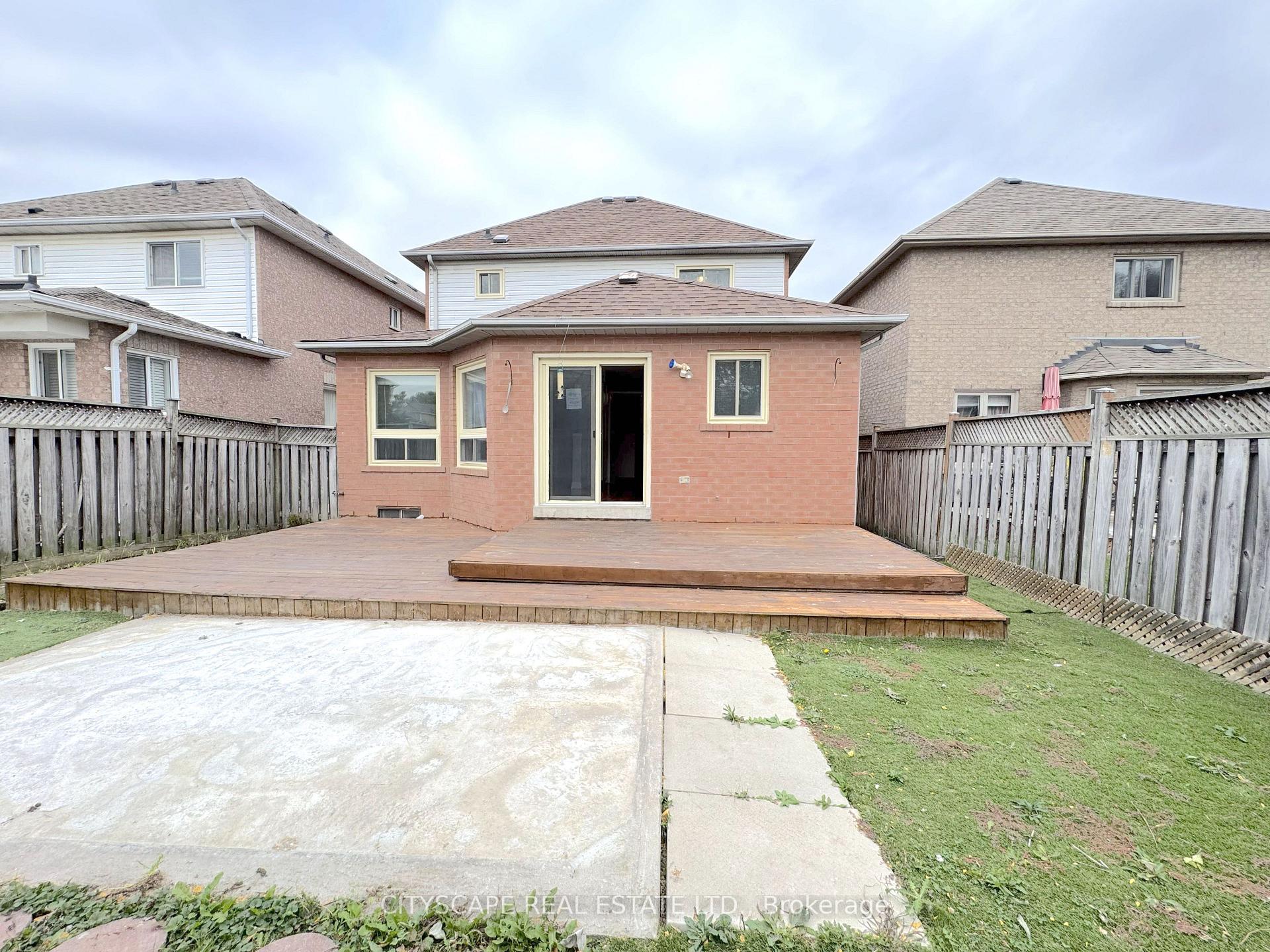 Photo 44 of 8 Safari Court, Brampton, Snelgrove — HOMEH