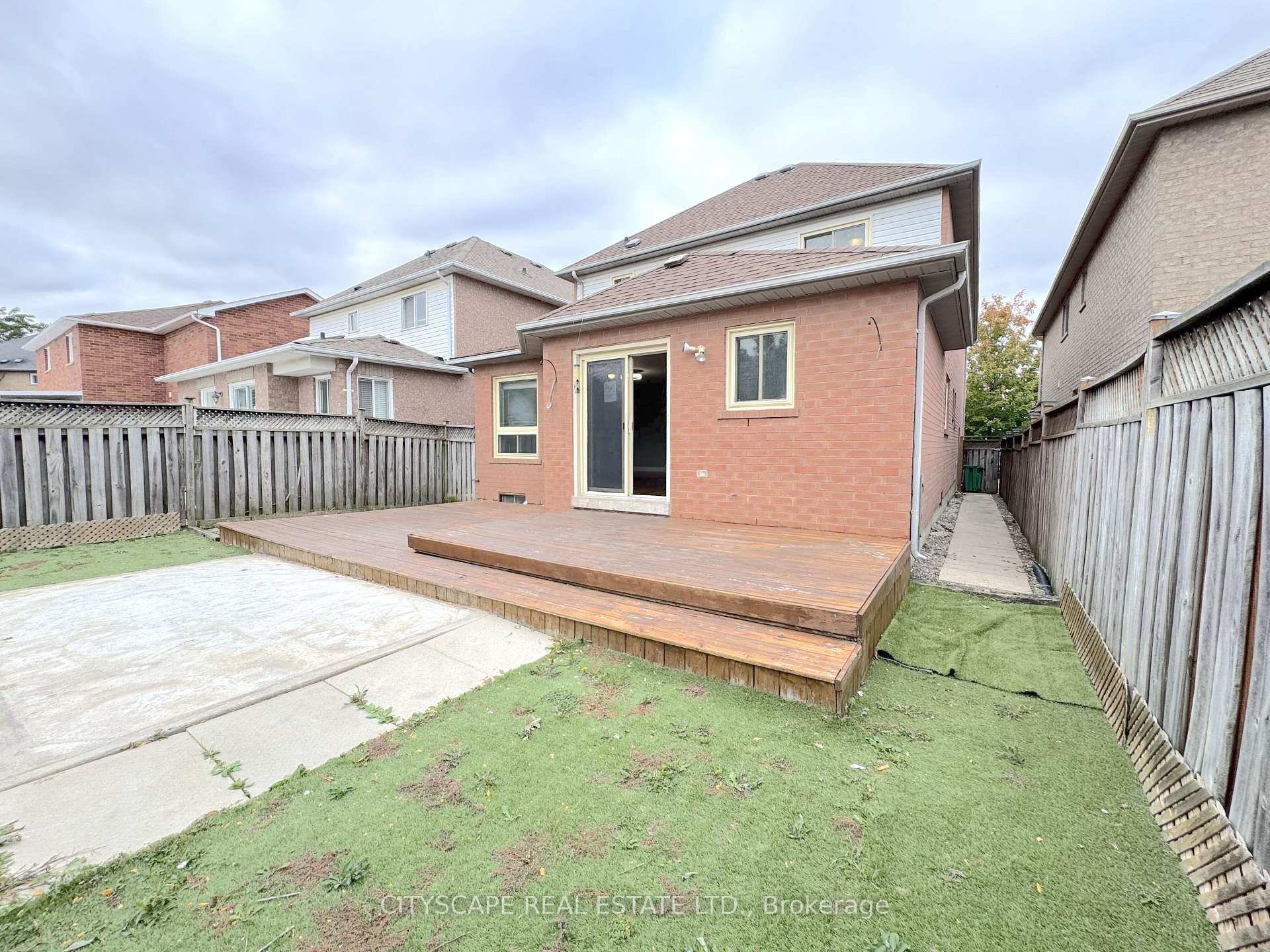 Photo 45 of 8 Safari Court, Brampton, Snelgrove — HOMEH