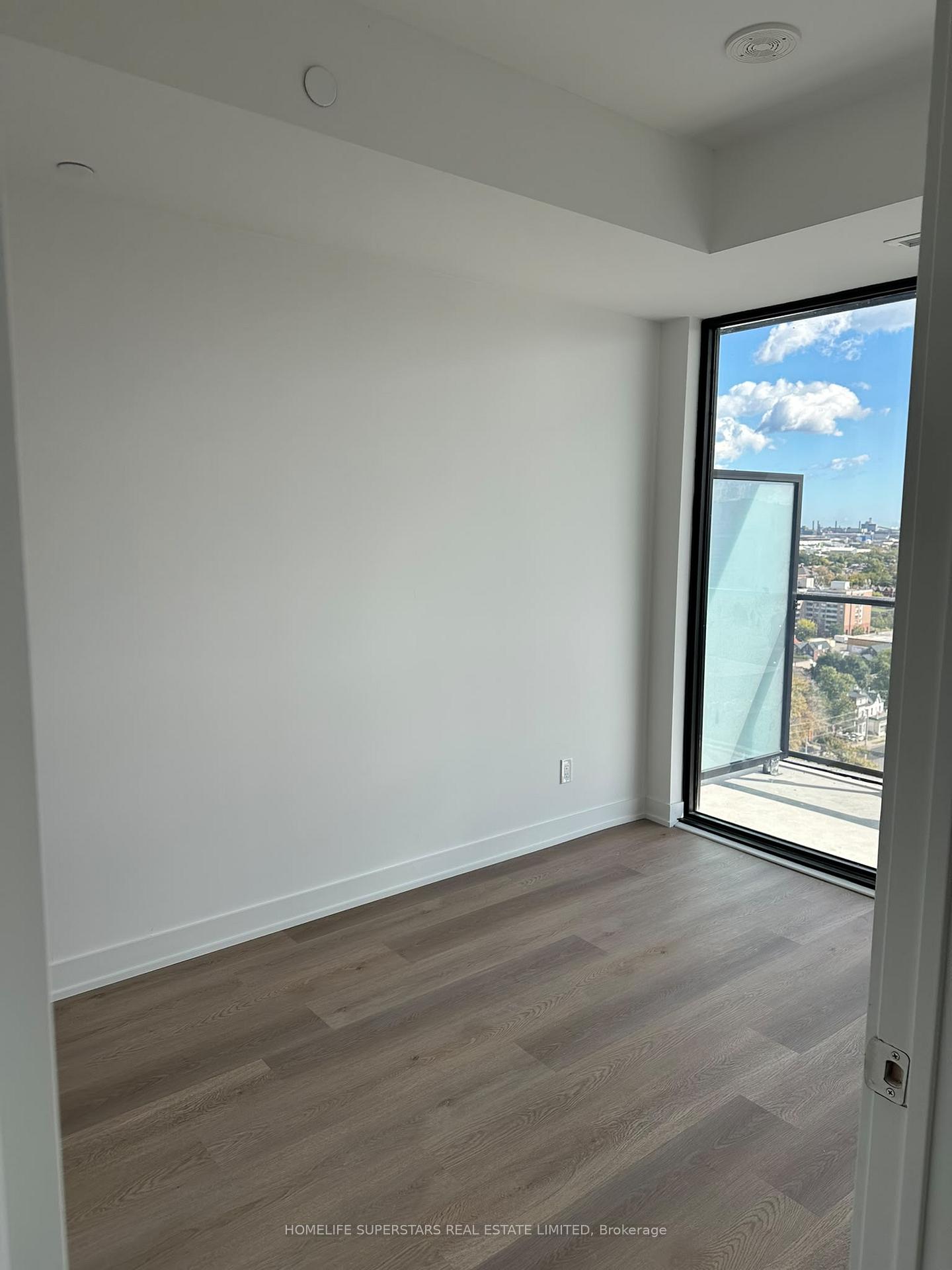 Photo 10 of 101 John Street, Hamilton, Beasley — HOMEH