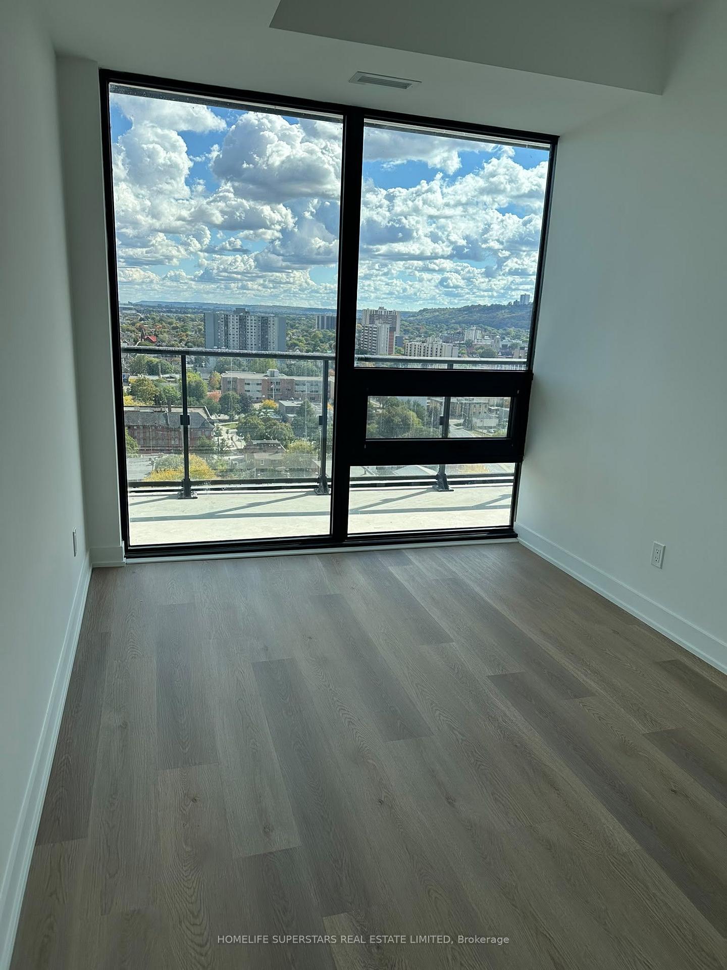 Photo 11 of 101 John Street, Hamilton, Beasley — HOMEH
