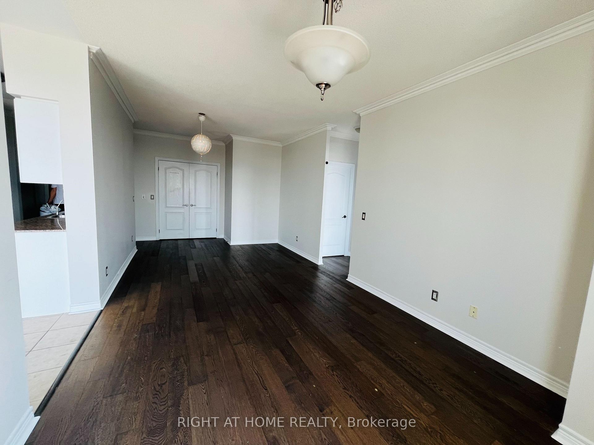 Photo 11 of Unit LPH209, 15 North Park Road, Vaughan, Beverley Glen — HOMEH