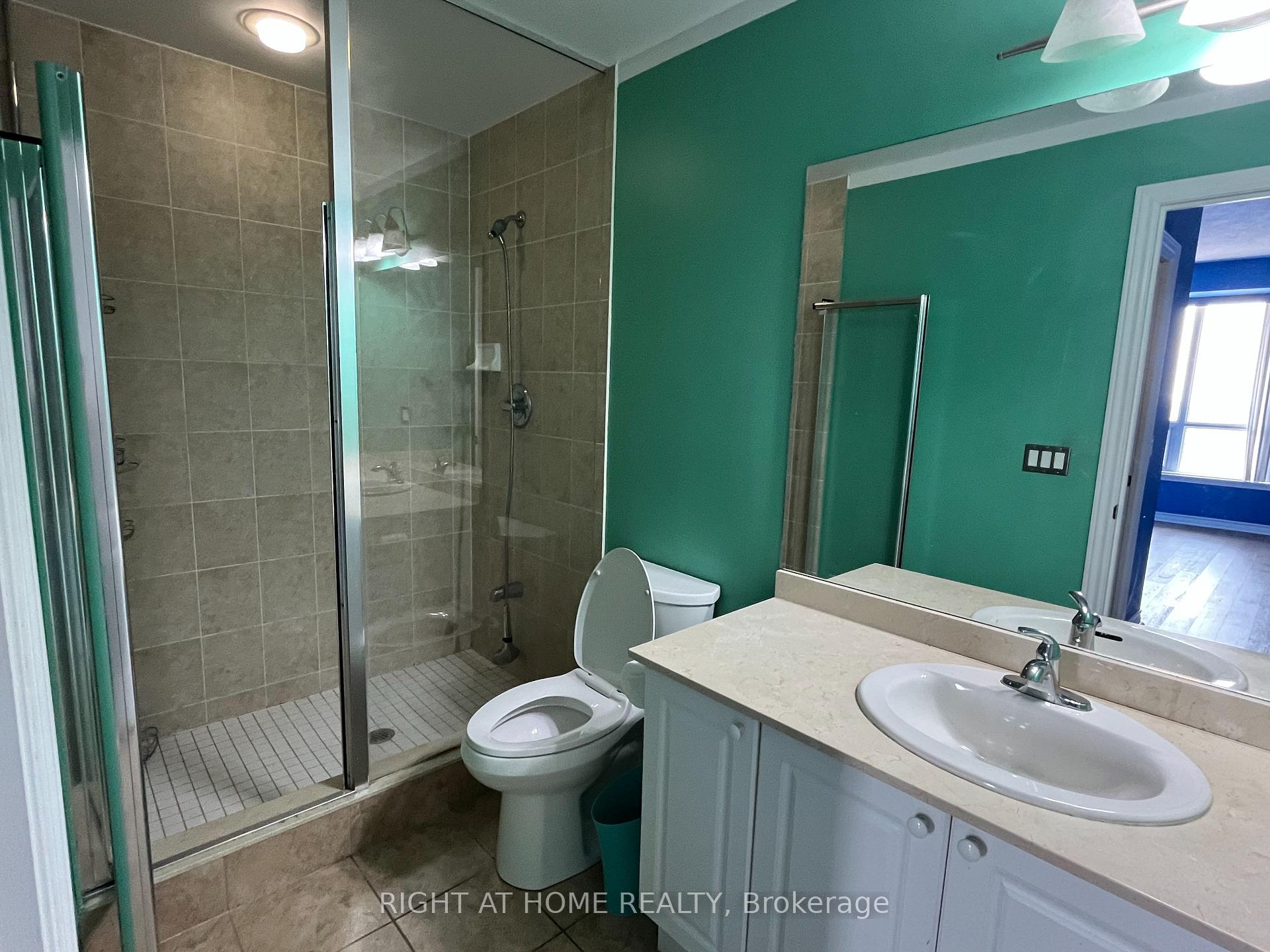 Photo 14 of Unit LPH209, 15 North Park Road, Vaughan, Beverley Glen — HOMEH