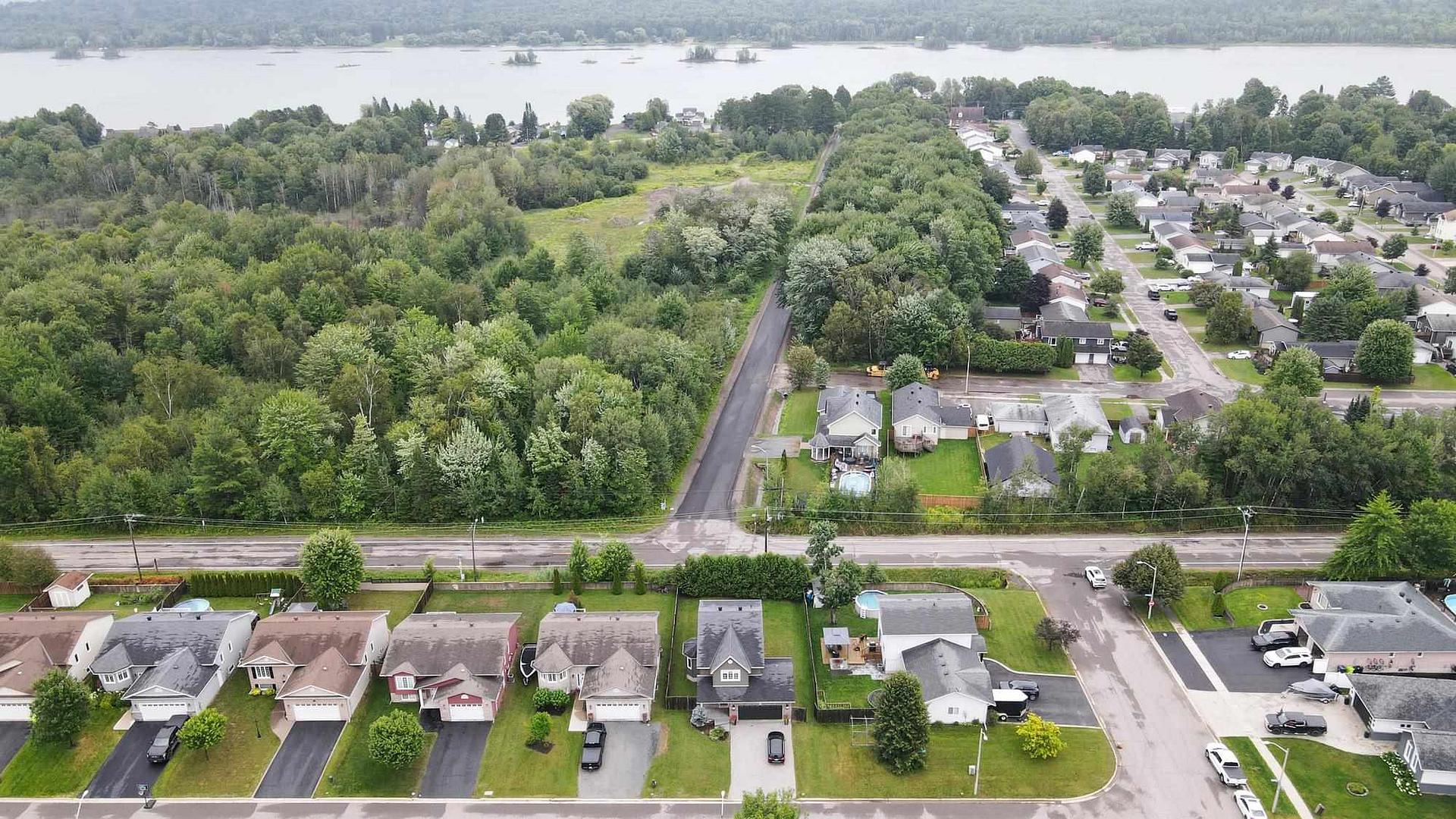 Photo 11 of 96 Ruscio Crescent, Sault Ste Marie, Ward 1 — HOMEH