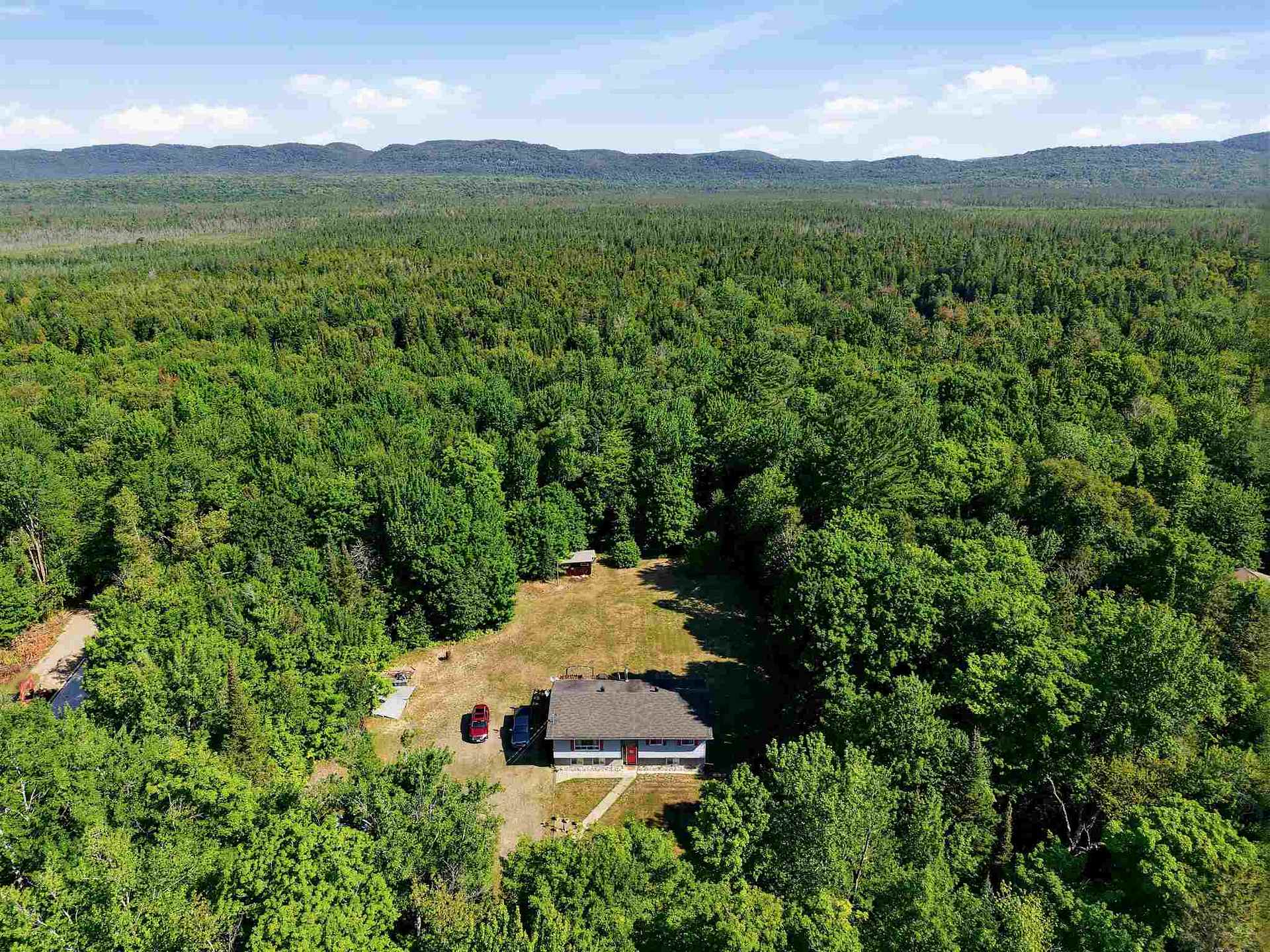 Photo 38 of 1012 Hwy 552, Algoma, Unorganized, North Part, Goulais River — HOMEH