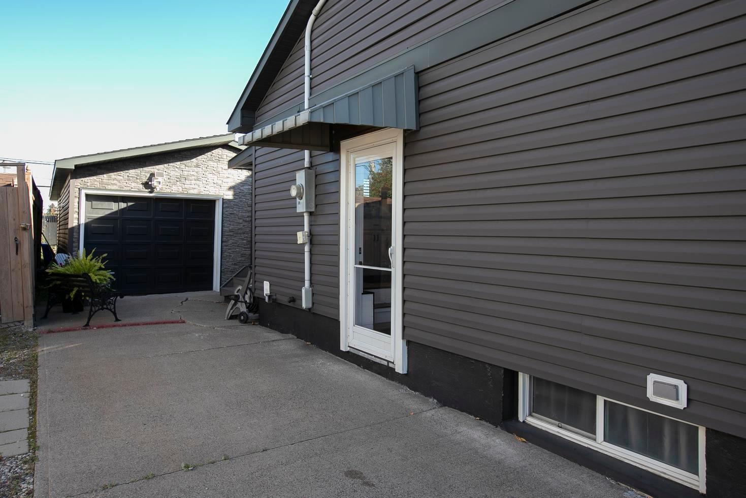 Photo 3 of 102 Laura Street, Sault Ste Marie, Ward 4 — HOMEH
