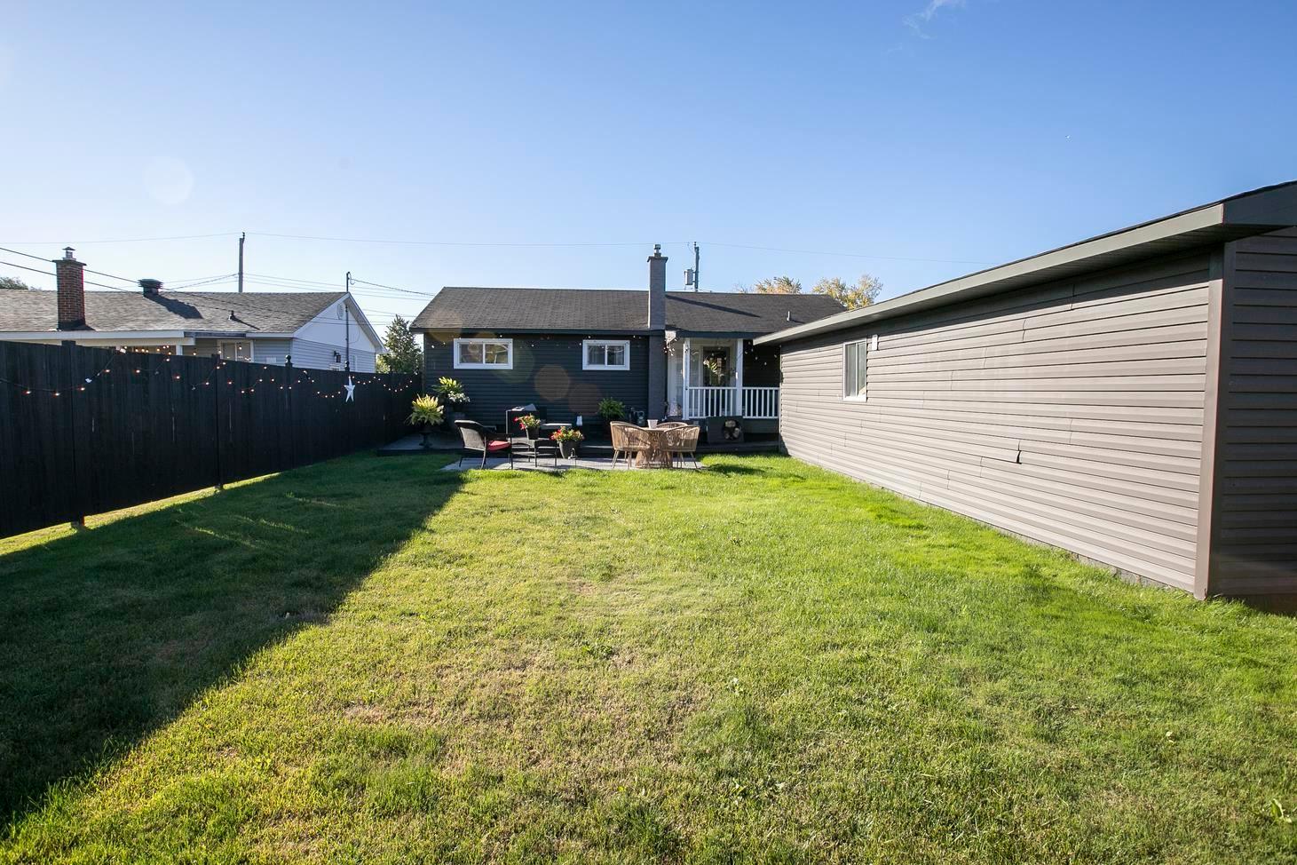 Photo 10 of 102 Laura Street, Sault Ste Marie, Ward 4 — HOMEH