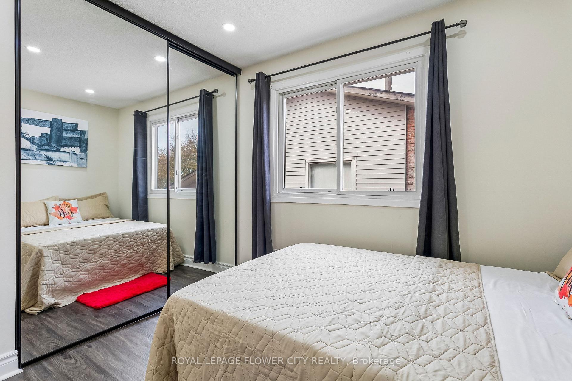 Photo 28 of 35 Camberley Crescent, Brampton, Brampton North — HOMEH