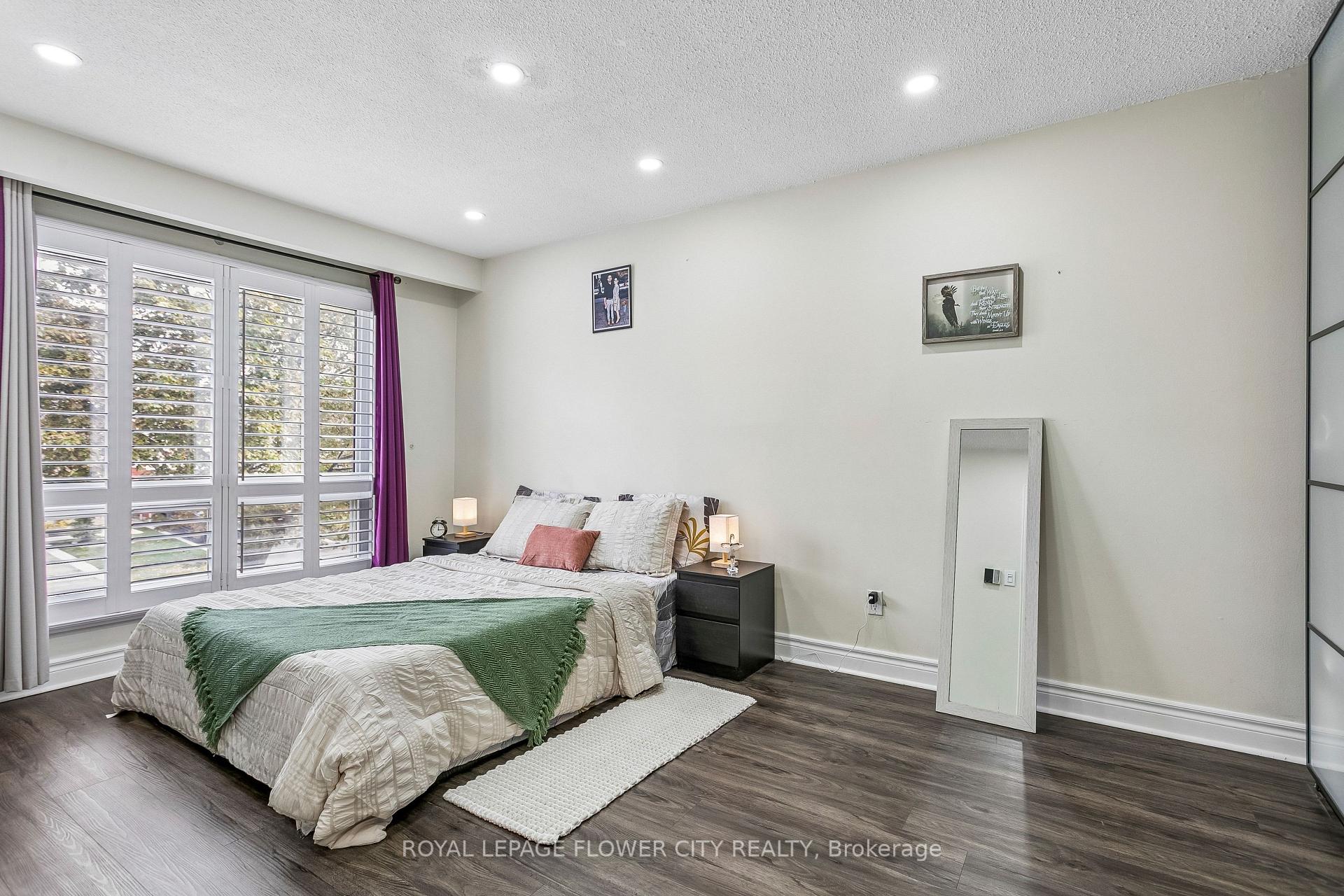 Photo 29 of 35 Camberley Crescent, Brampton, Brampton North — HOMEH