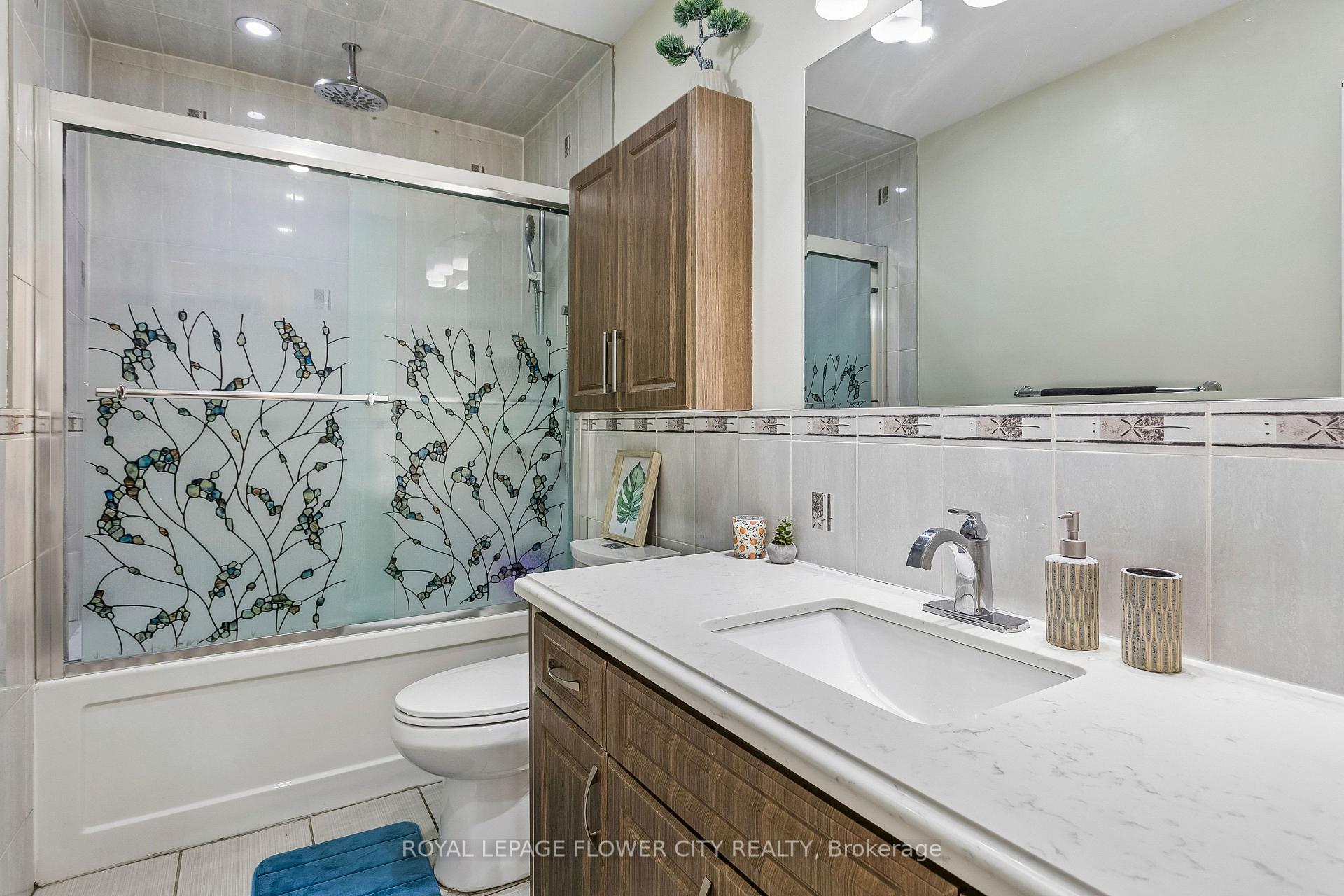 Photo 35 of 35 Camberley Crescent, Brampton, Brampton North — HOMEH