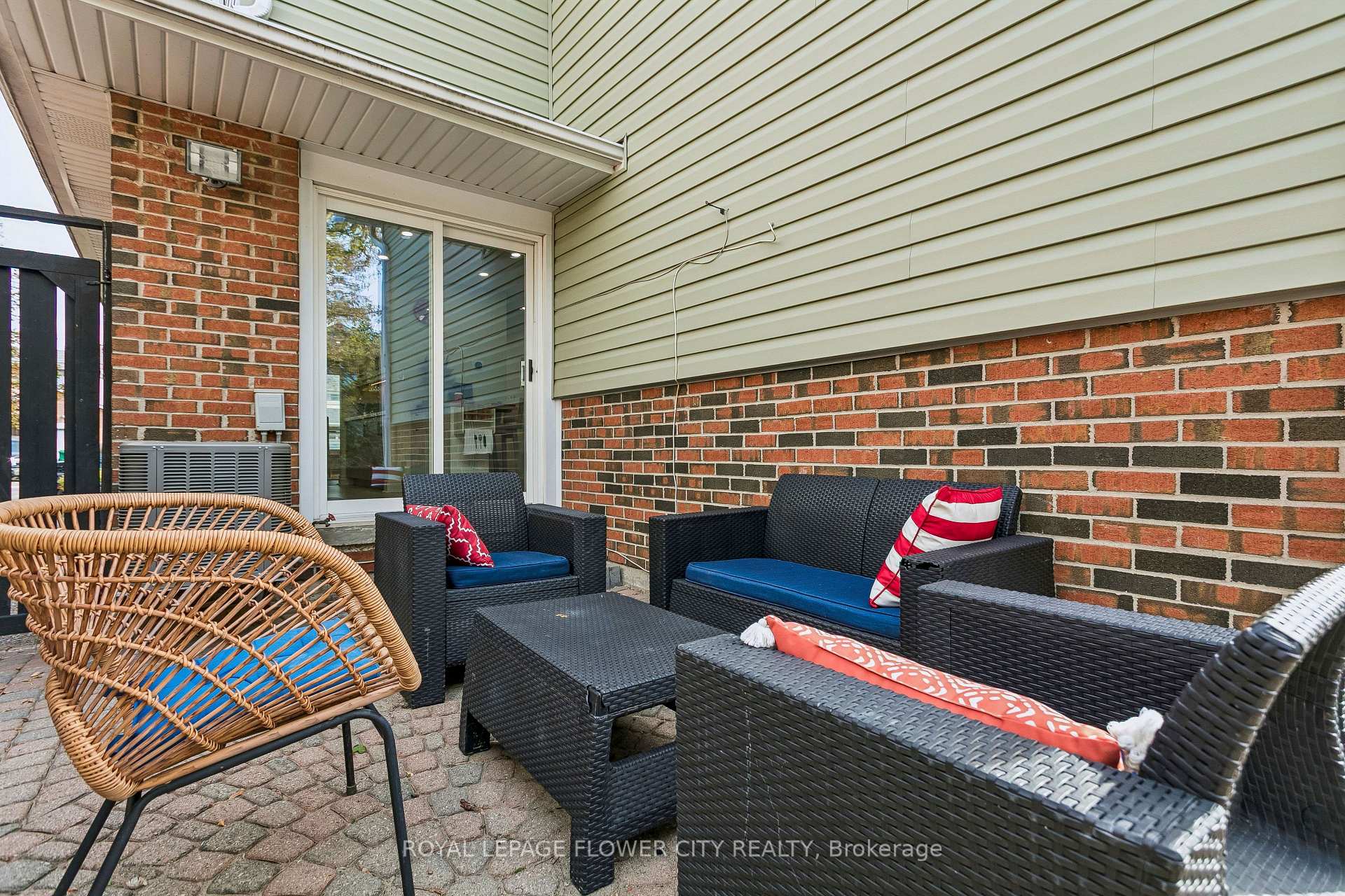 Photo 47 of 35 Camberley Crescent, Brampton, Brampton North — HOMEH