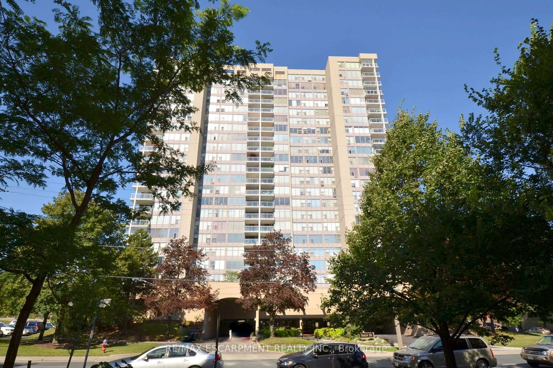 Photo of Unit 1203, 75 Queen Street N