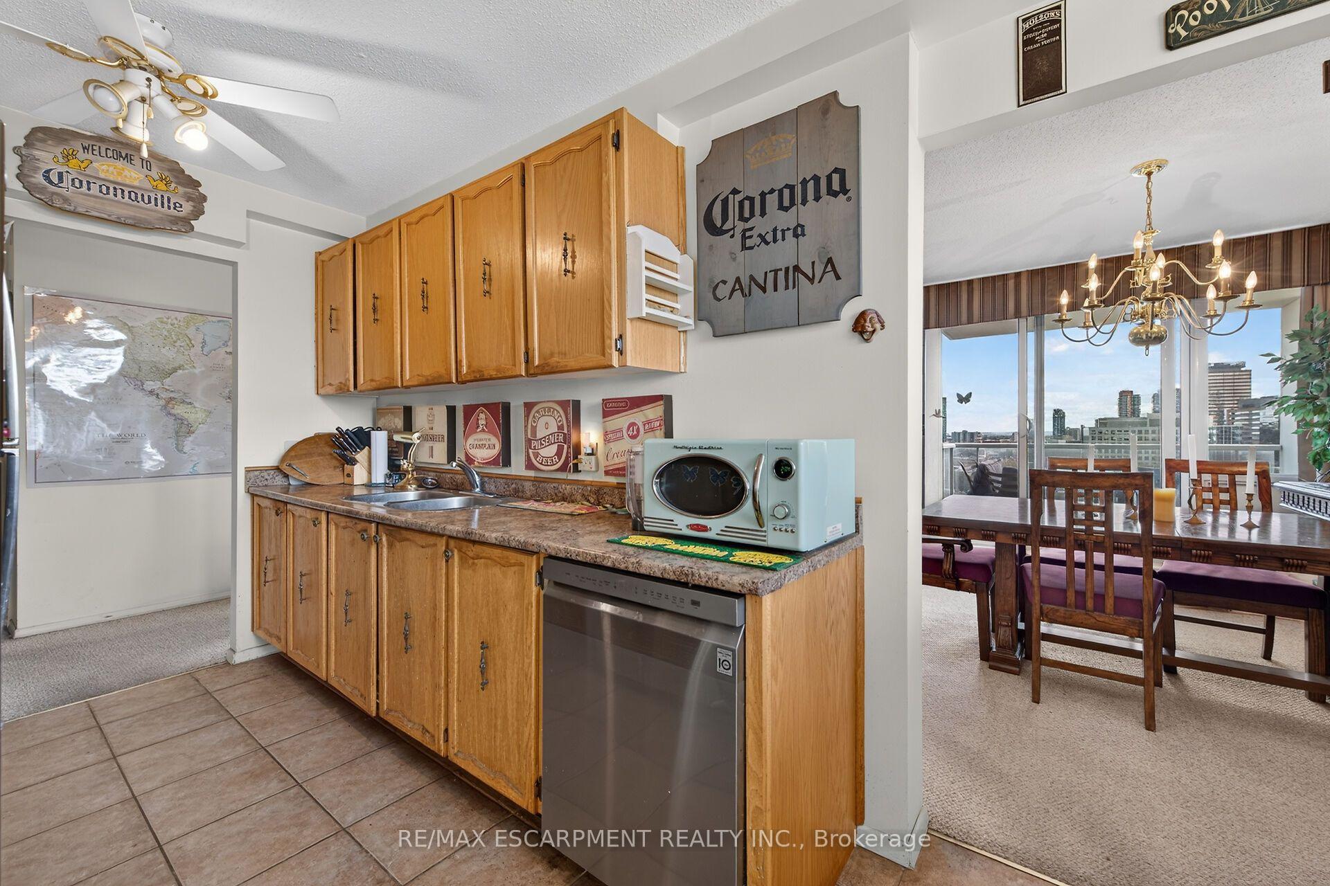Photo 12 of Unit 1203, 75 Queen Street N, Hamilton, Strathcona — HOMEH