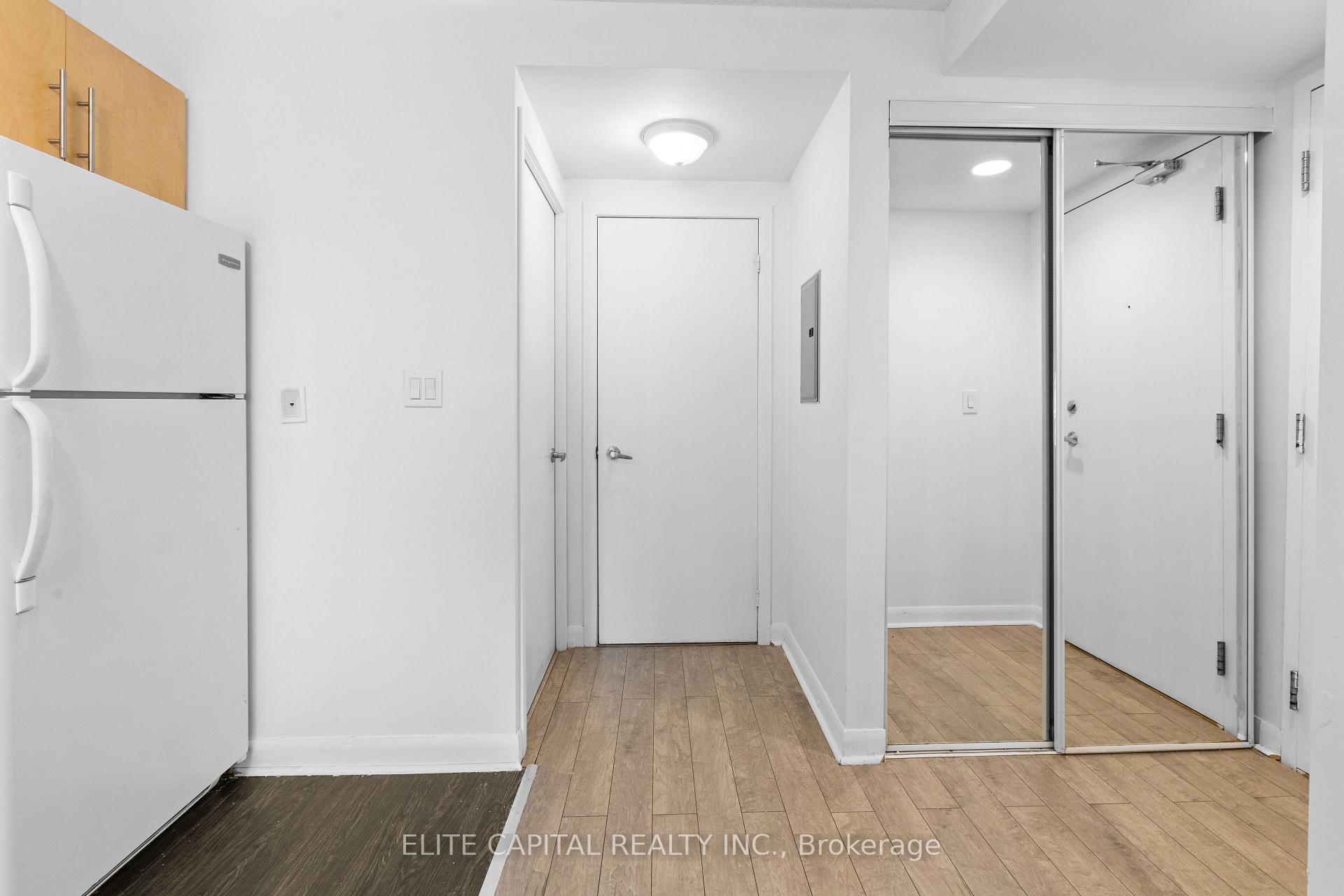 Photo of Unit 1311, 600 Fleet Street