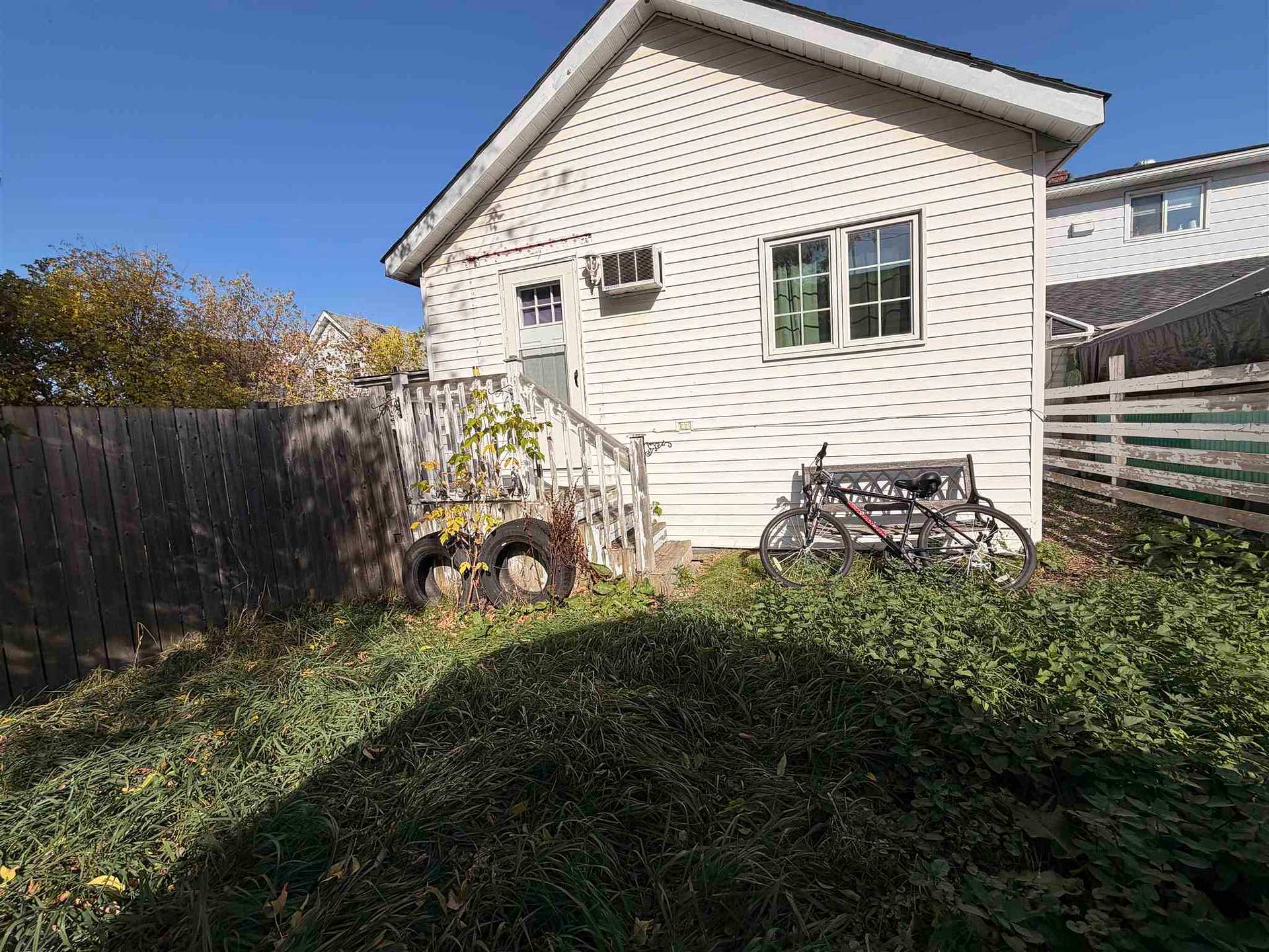 Photo 3 of 24 Pardee Avenue, Sault Ste Marie, Ward 4 — HOMEH