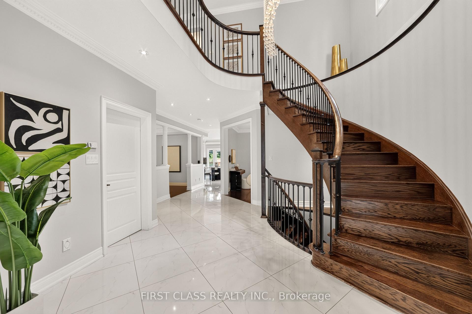 Photo 2 of 23 Lady Karen Crescent, Vaughan, Patterson — HOMEH