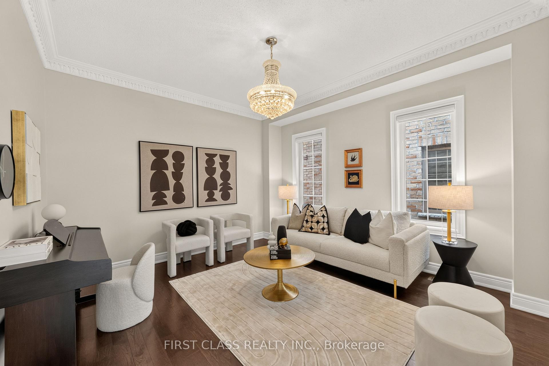 Photo 3 of 23 Lady Karen Crescent, Vaughan, Patterson — HOMEH