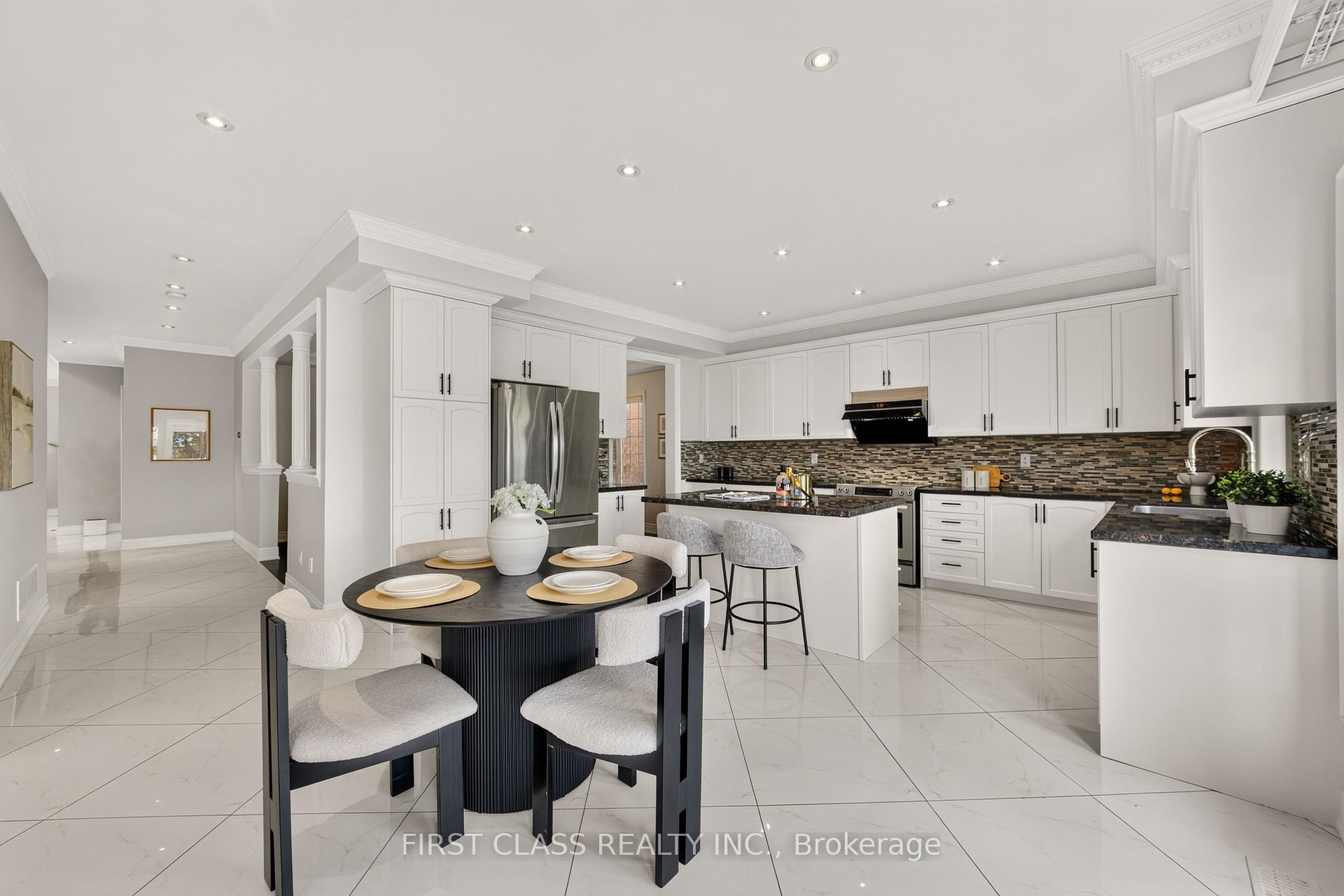 Photo 9 of 23 Lady Karen Crescent, Vaughan, Patterson — HOMEH