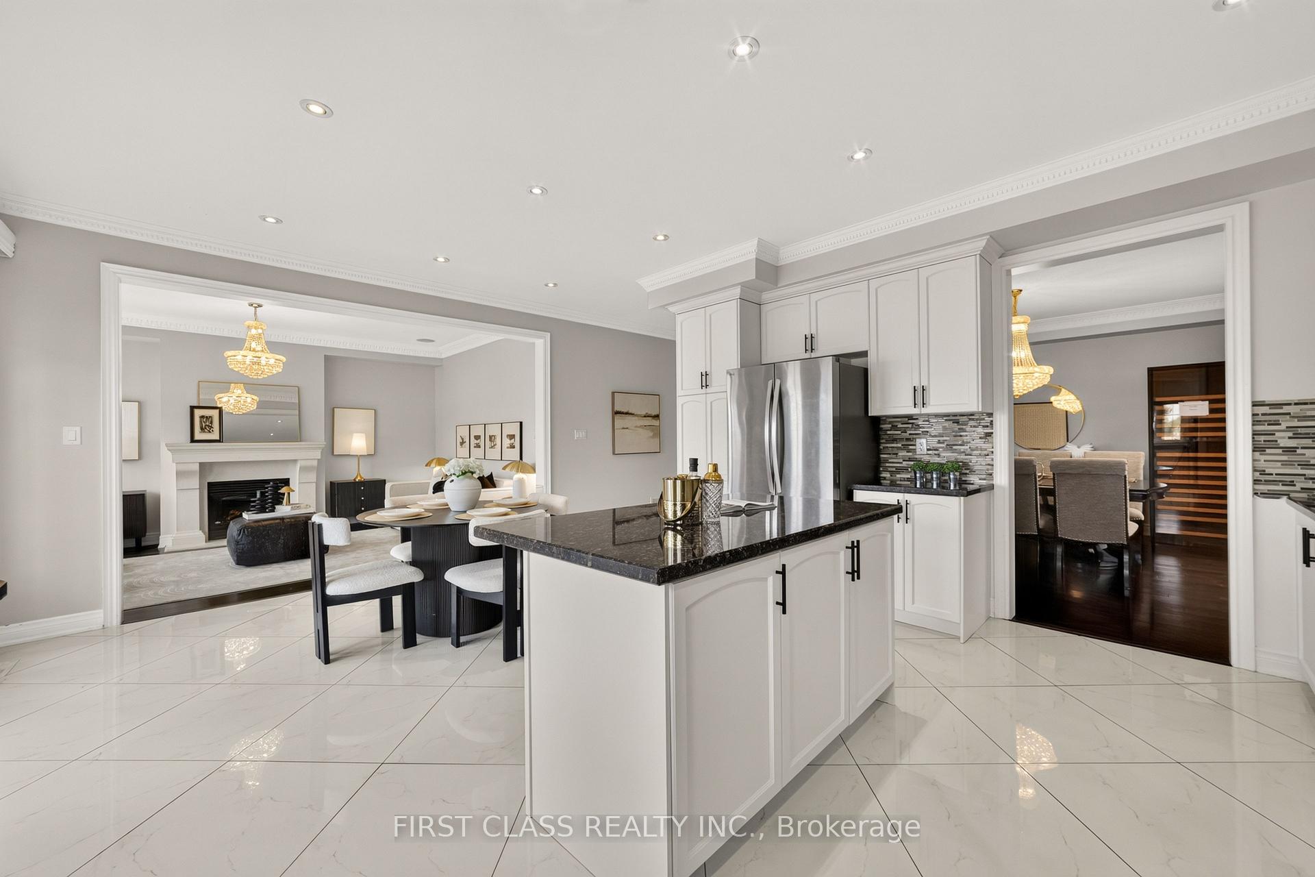 Photo 11 of 23 Lady Karen Crescent, Vaughan, Patterson — HOMEH