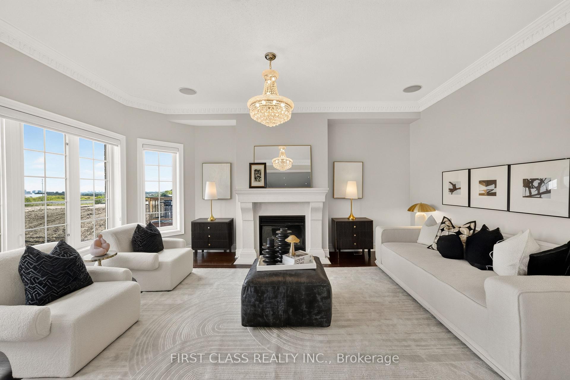 Photo 12 of 23 Lady Karen Crescent, Vaughan, Patterson — HOMEH