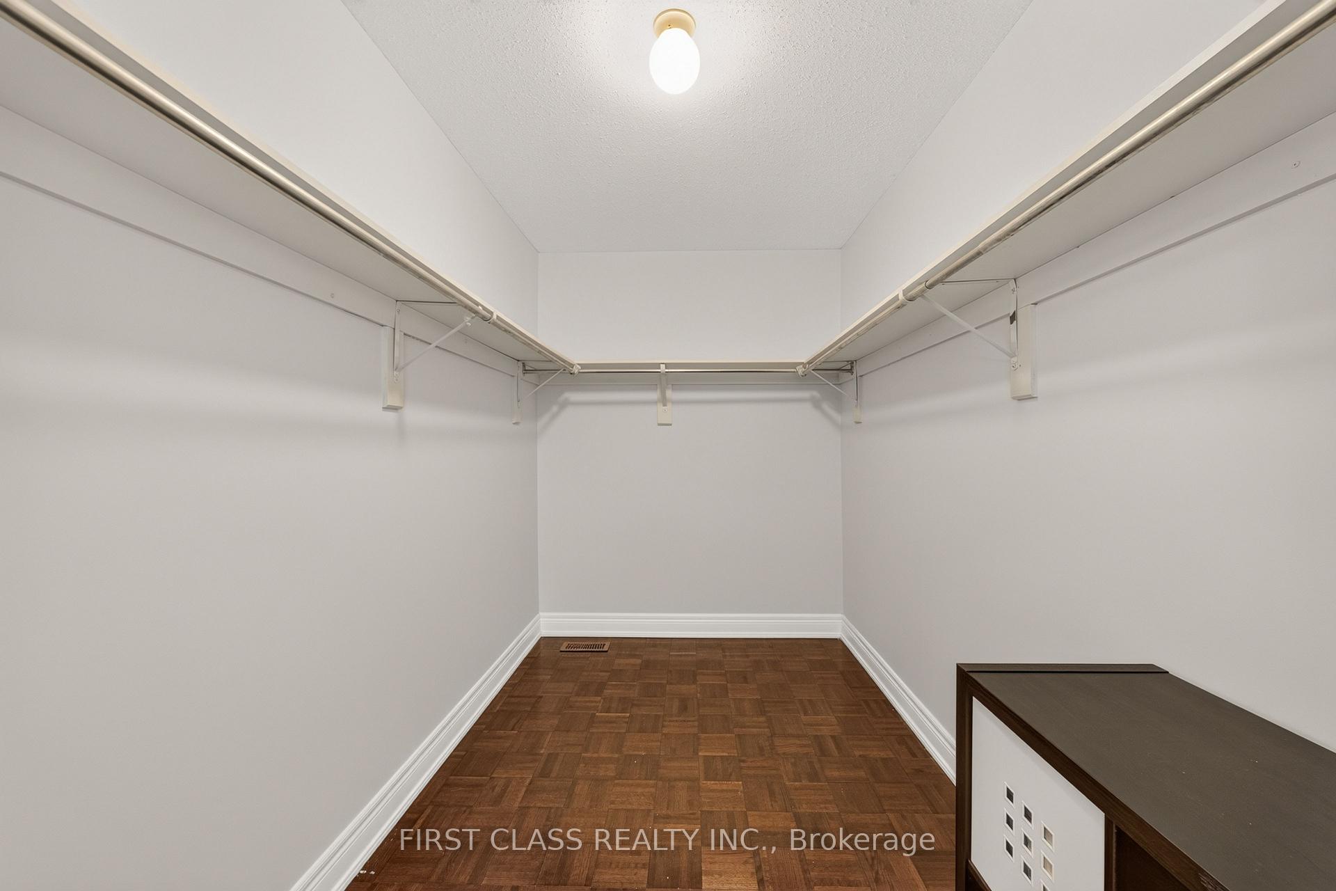 Photo 25 of 23 Lady Karen Crescent, Vaughan, Patterson — HOMEH