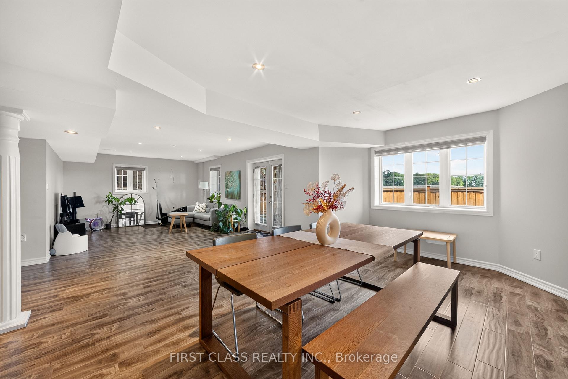 Photo 38 of 23 Lady Karen Crescent, Vaughan, Patterson — HOMEH