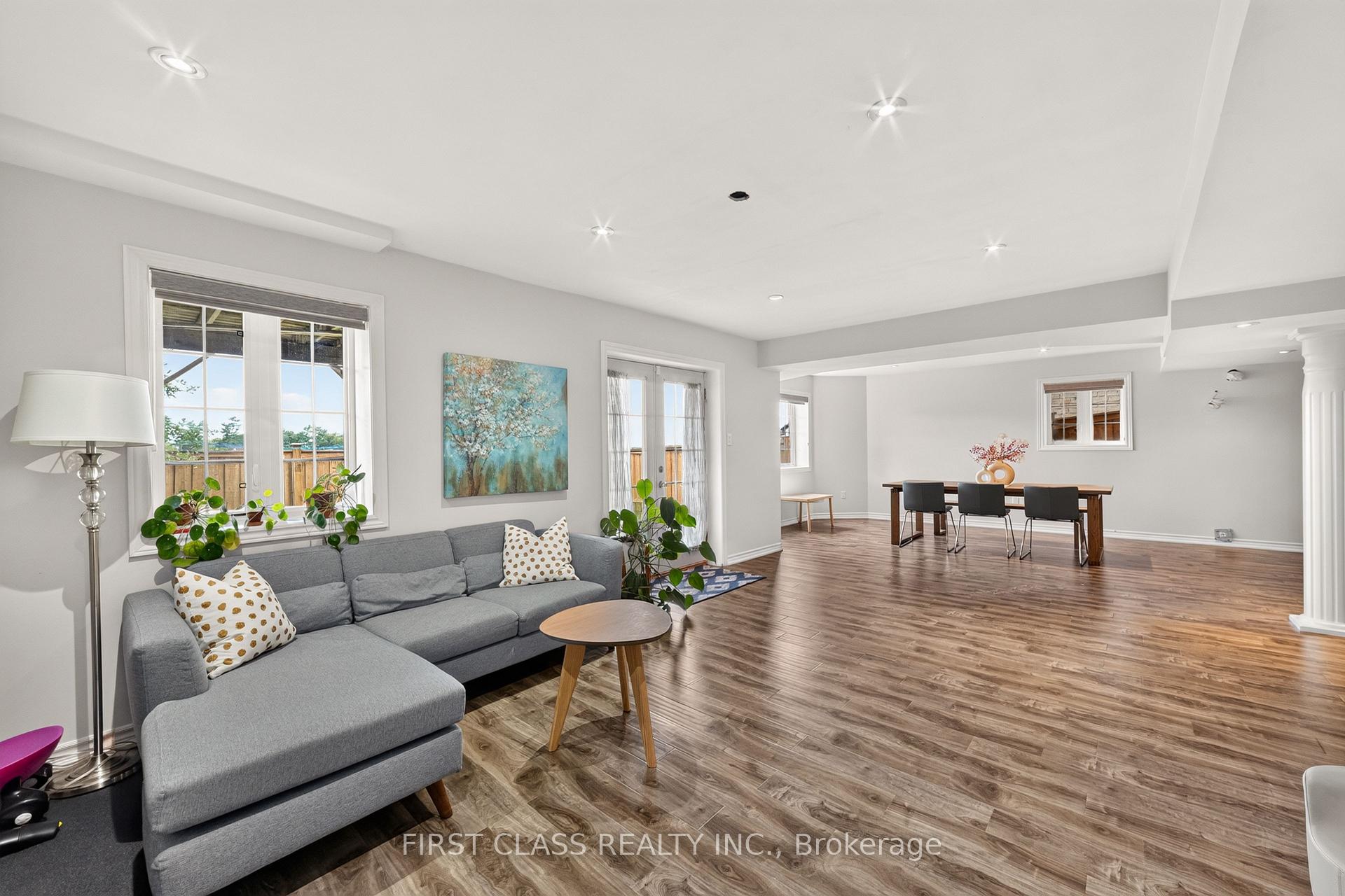 Photo 39 of 23 Lady Karen Crescent, Vaughan, Patterson — HOMEH
