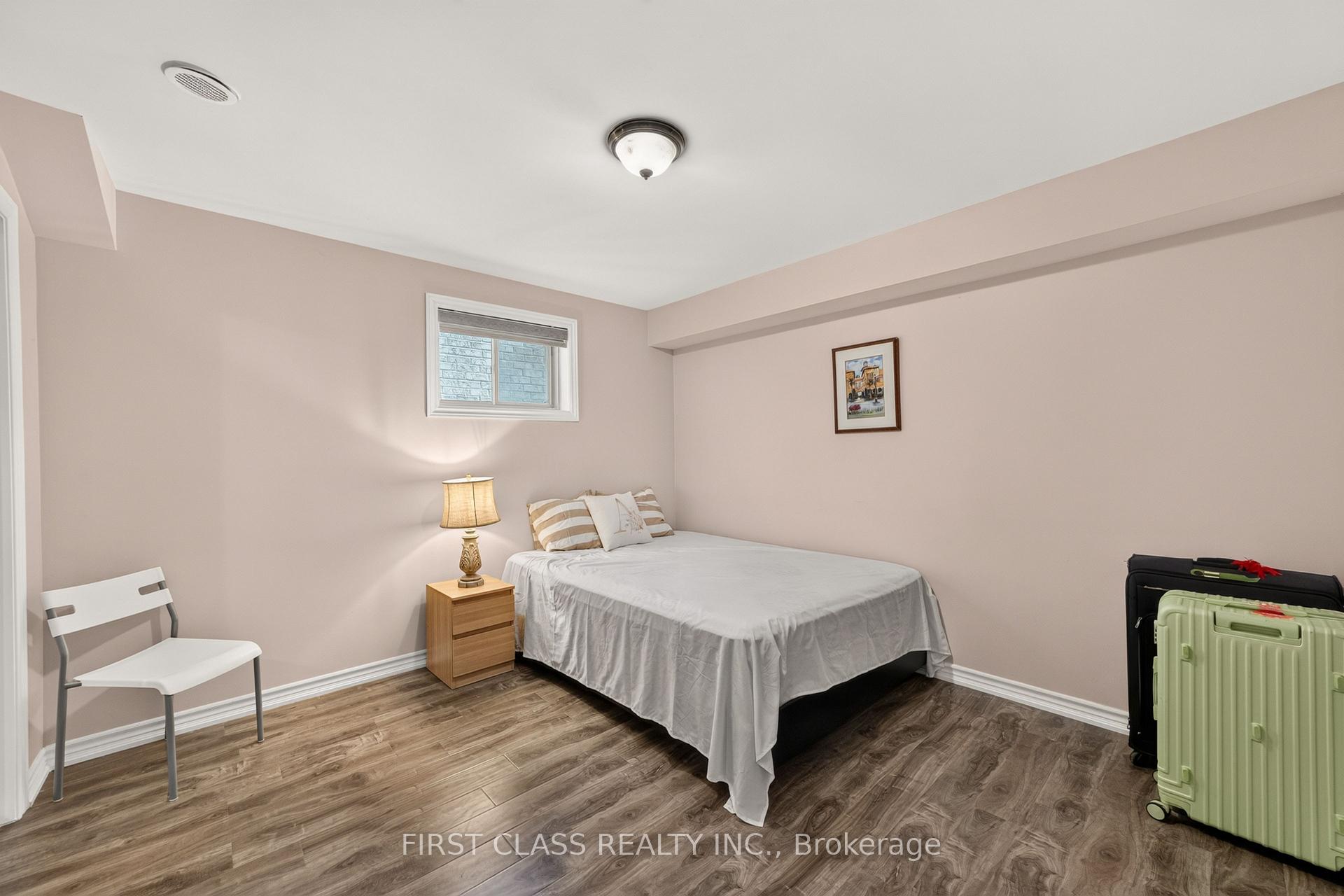 Photo 40 of 23 Lady Karen Crescent, Vaughan, Patterson — HOMEH