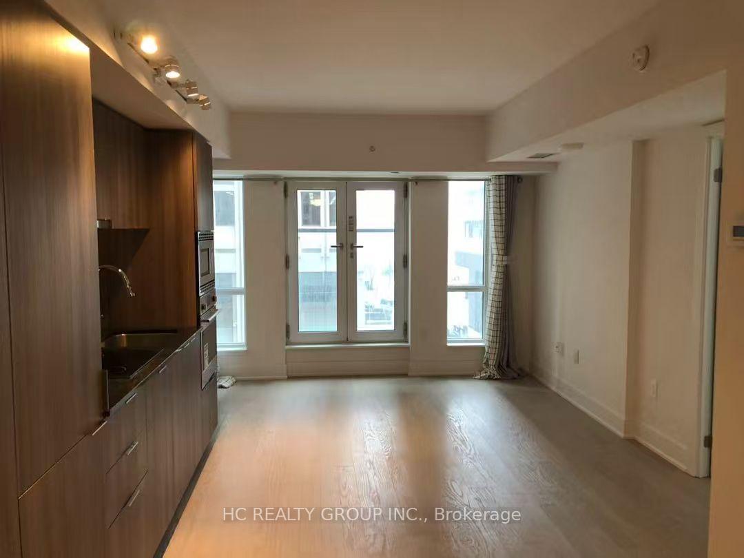 Photo 3 of Unit 327, 955 Bay Street, Toronto, Bay Street Corridor — HOMEH