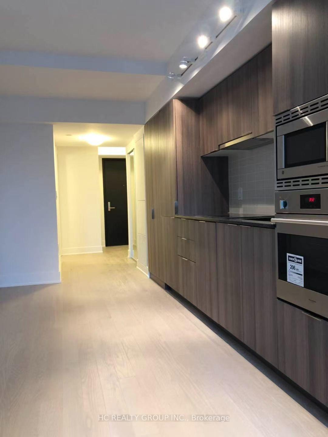 Photo 4 of Unit 327, 955 Bay Street, Toronto, Bay Street Corridor — HOMEH