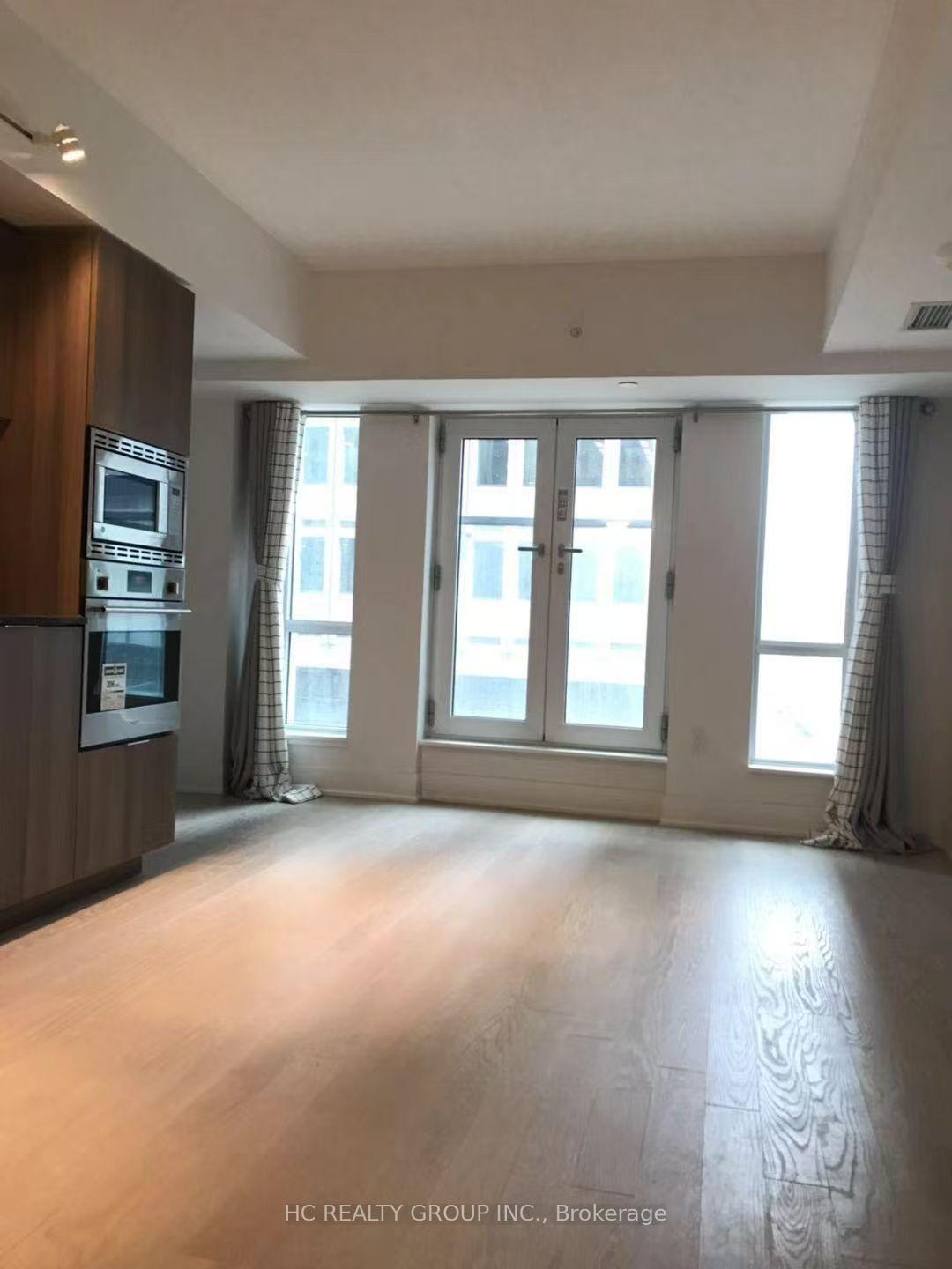 Photo 5 of Unit 327, 955 Bay Street, Toronto, Bay Street Corridor — HOMEH