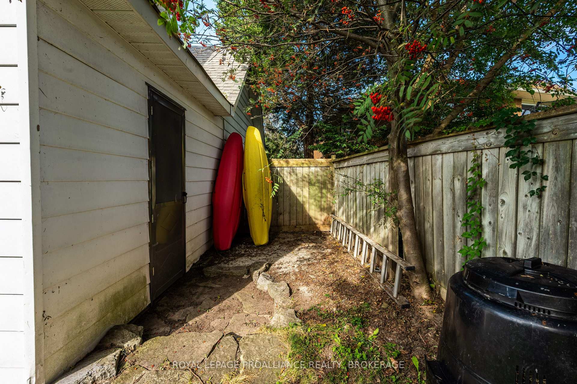 Photo 6 of 34 Cambridge Crescent, Loyalist, Amherstview — HOMEH