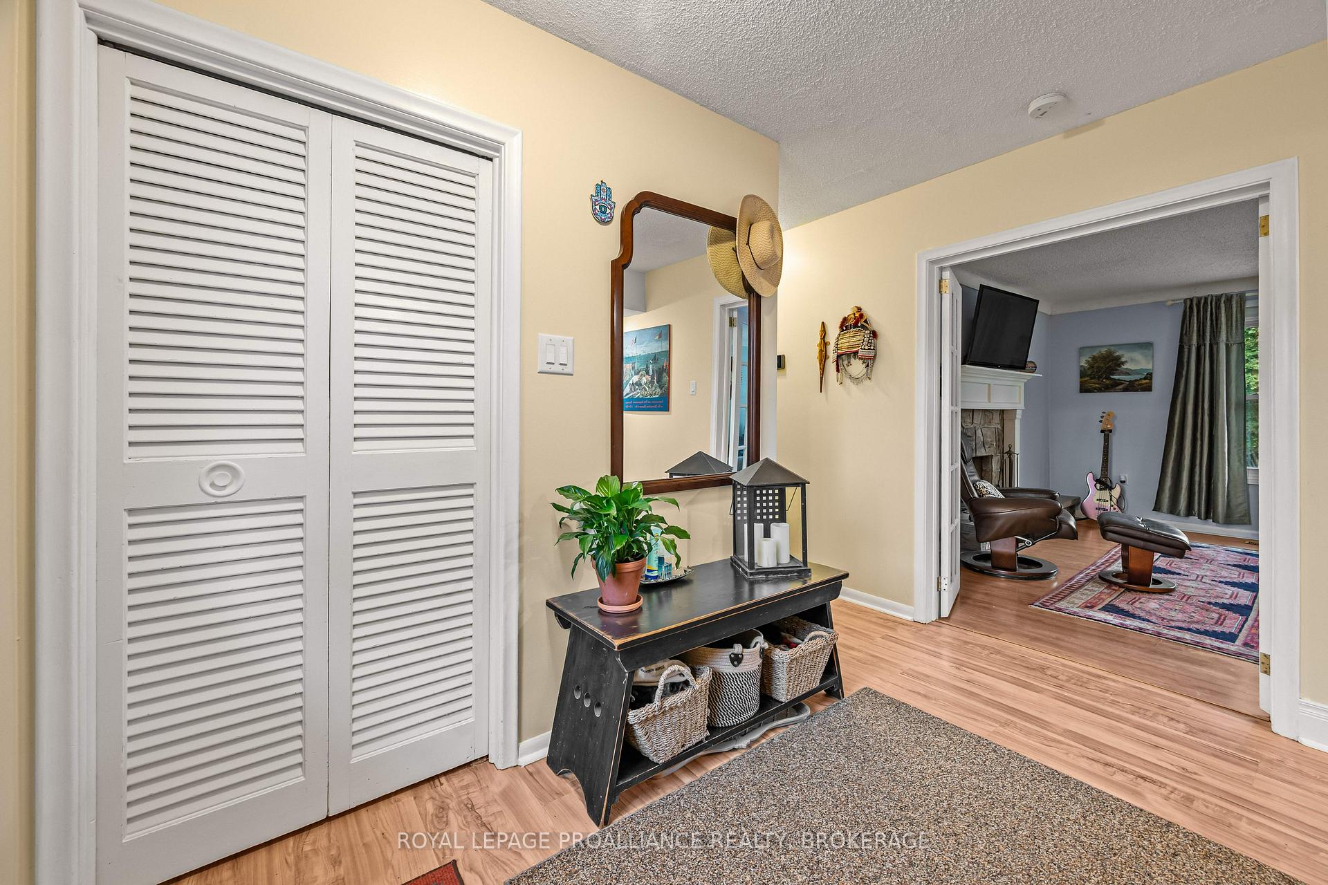 Photo 7 of 34 Cambridge Crescent, Loyalist, Amherstview — HOMEH