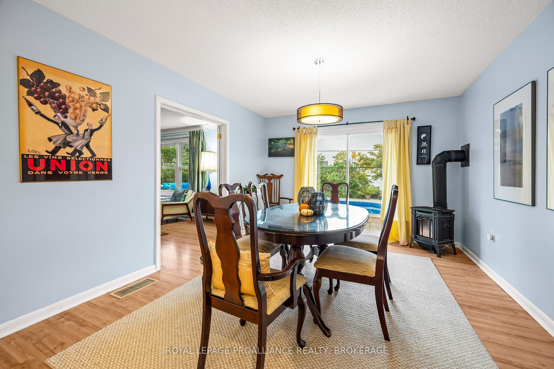 Photo 13 of 34 Cambridge Crescent, Loyalist, Amherstview — HOMEH