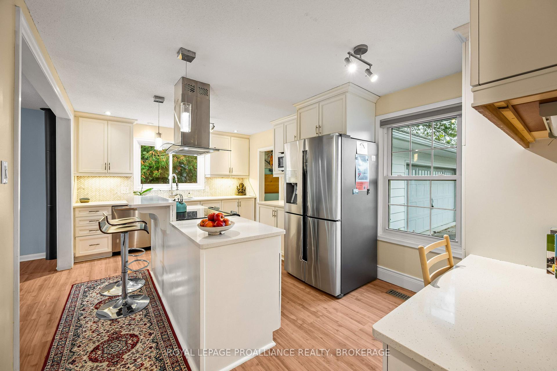 Photo 15 of 34 Cambridge Crescent, Loyalist, Amherstview — HOMEH