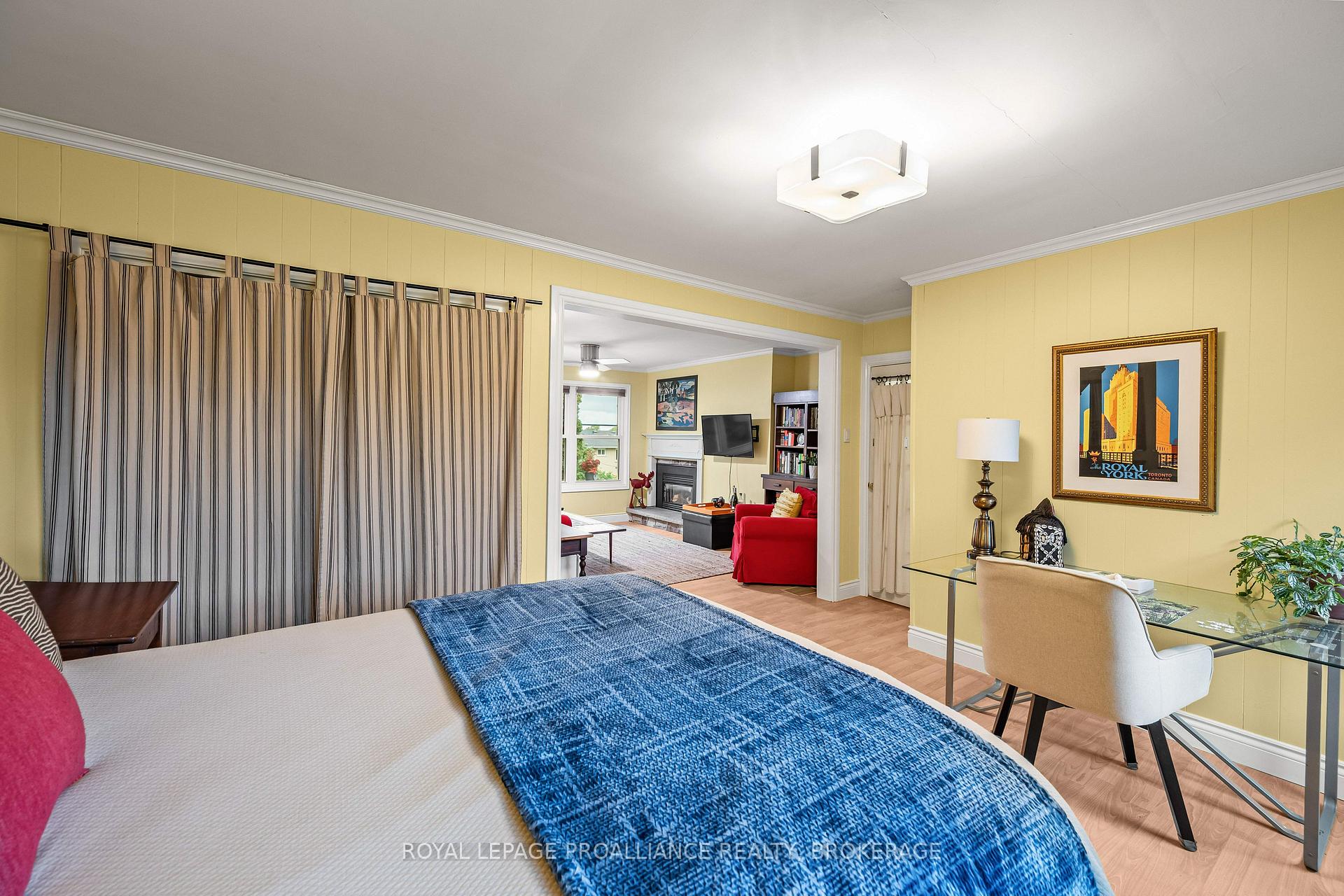 Photo 23 of 34 Cambridge Crescent, Loyalist, Amherstview — HOMEH