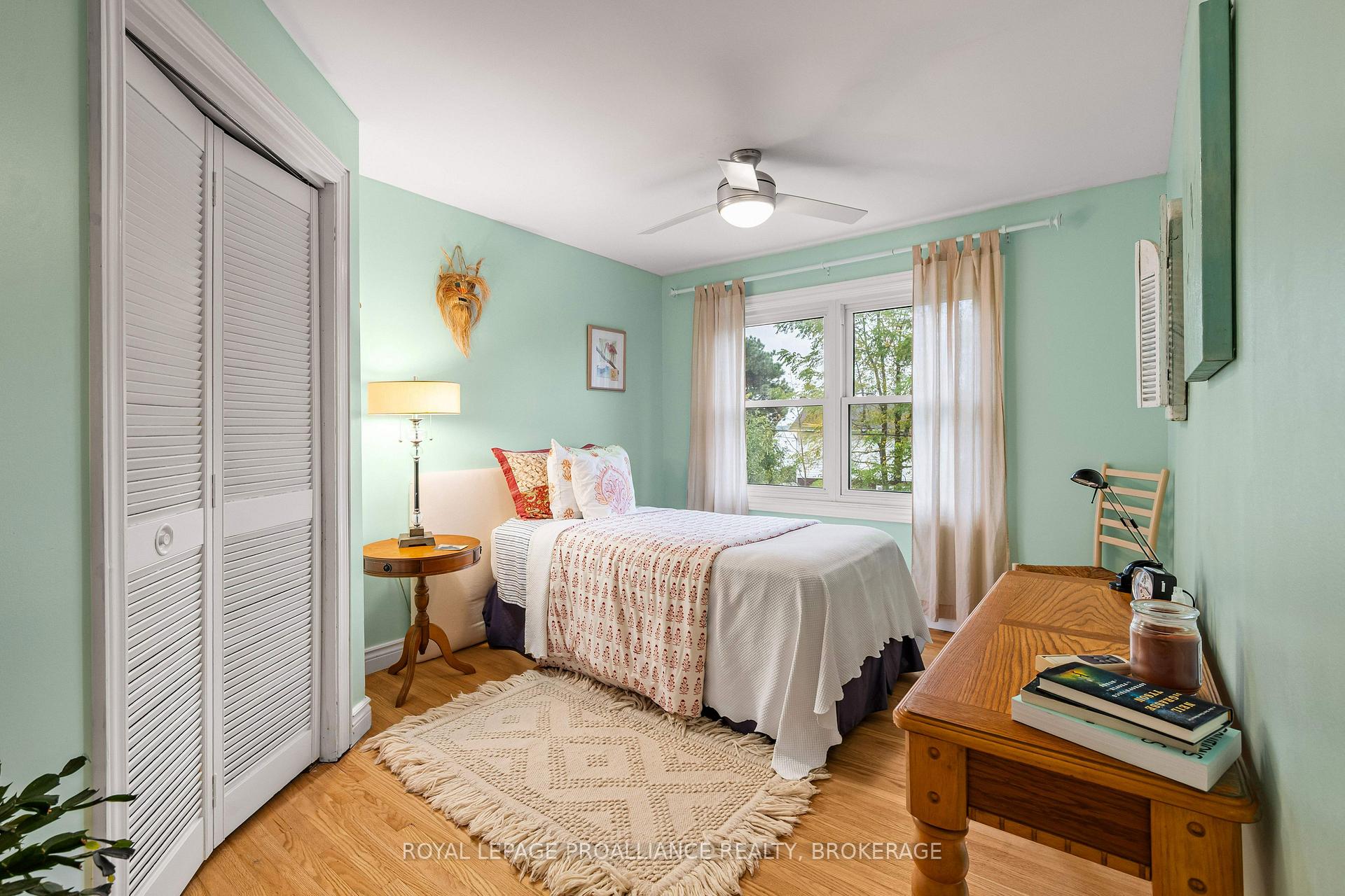 Photo 35 of 34 Cambridge Crescent, Loyalist, Amherstview — HOMEH