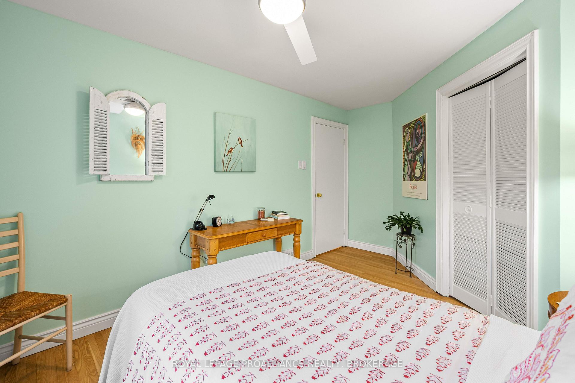 Photo 36 of 34 Cambridge Crescent, Loyalist, Amherstview — HOMEH