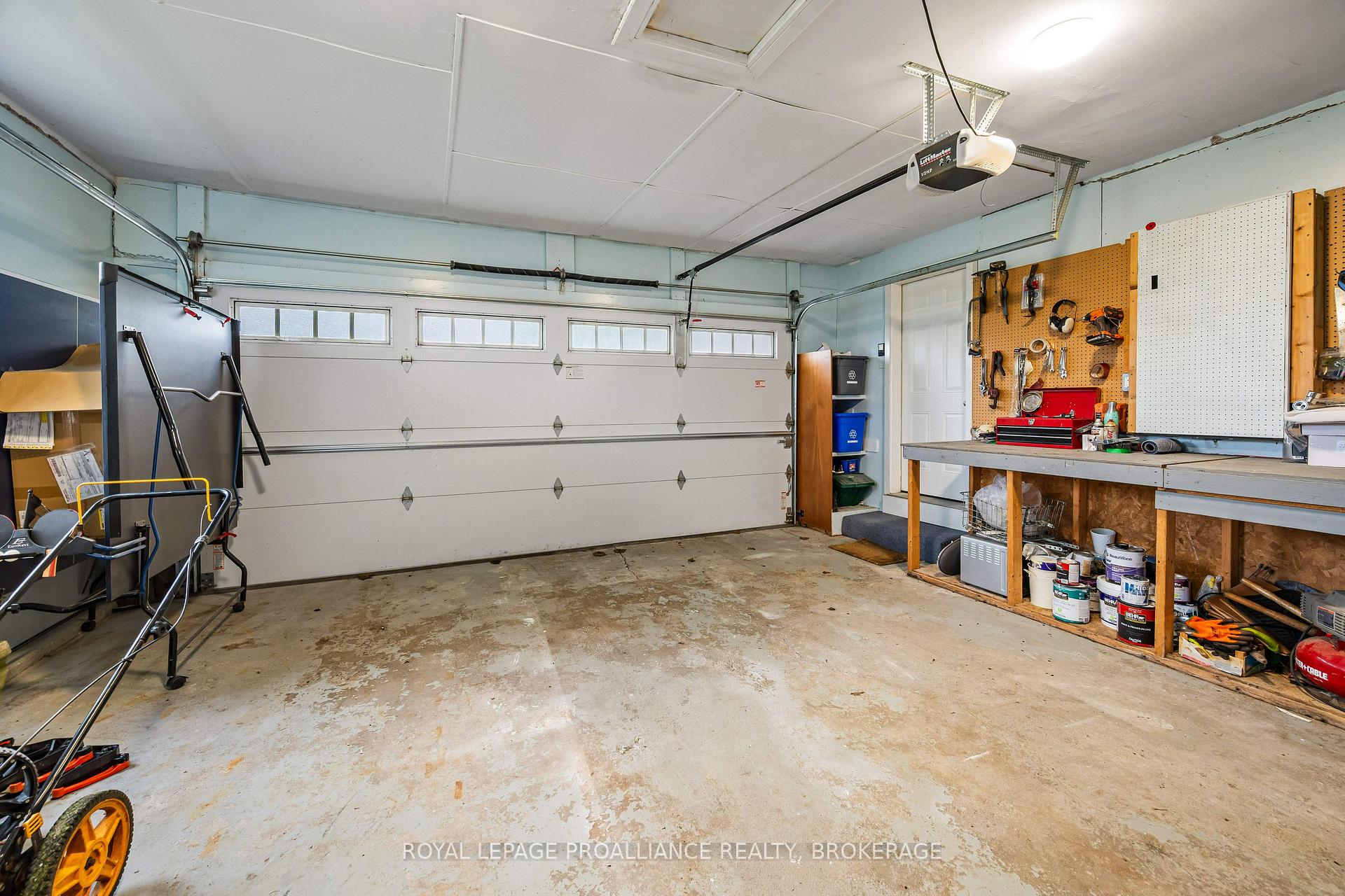 Photo 38 of 34 Cambridge Crescent, Loyalist, Amherstview — HOMEH