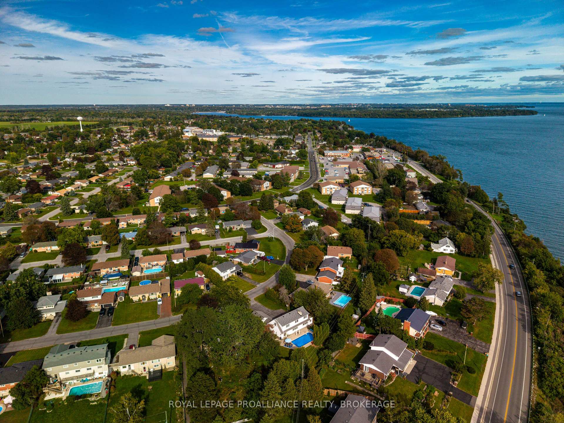 Photo 51 of 34 Cambridge Crescent, Loyalist, Amherstview — HOMEH