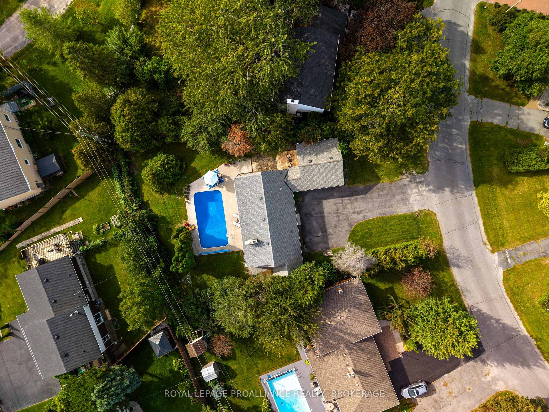 Photo 47 of 34 Cambridge Crescent, Loyalist, Amherstview — HOMEH