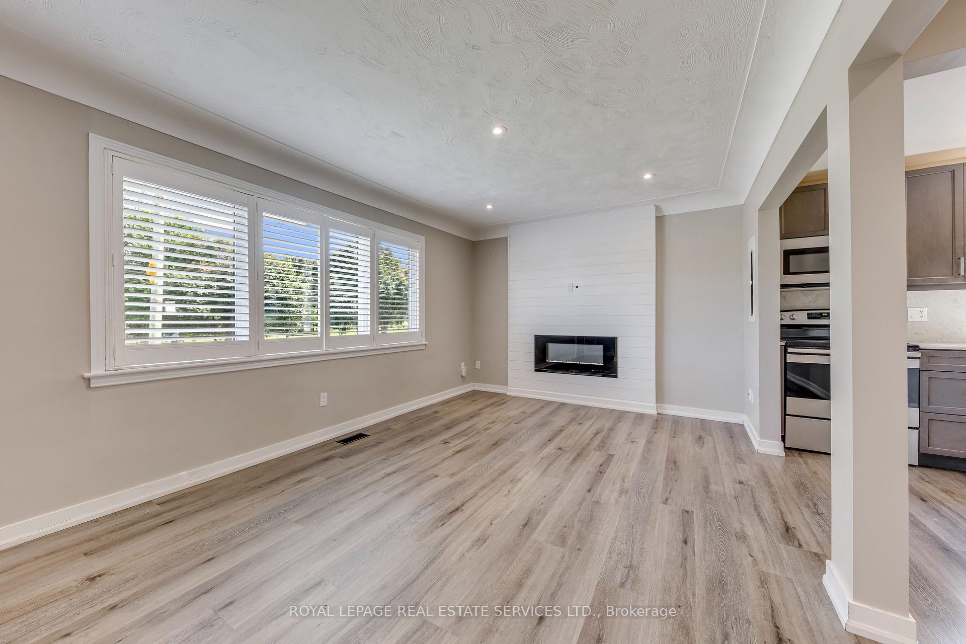 Photo 5 of 191 Nash Road N, Hamilton, Kentley — HOMEH
