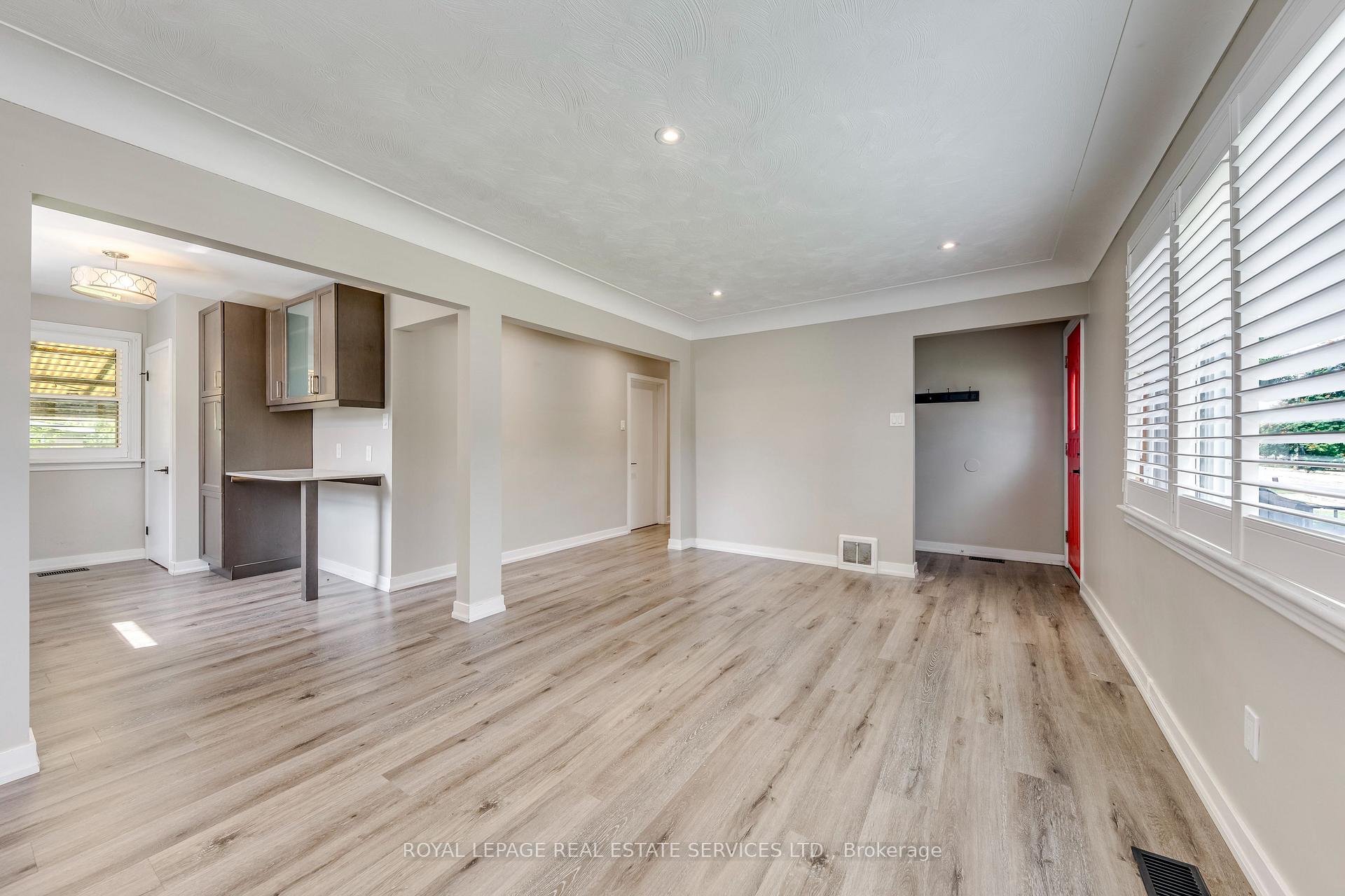 Photo 11 of 191 Nash Road N, Hamilton, Kentley — HOMEH