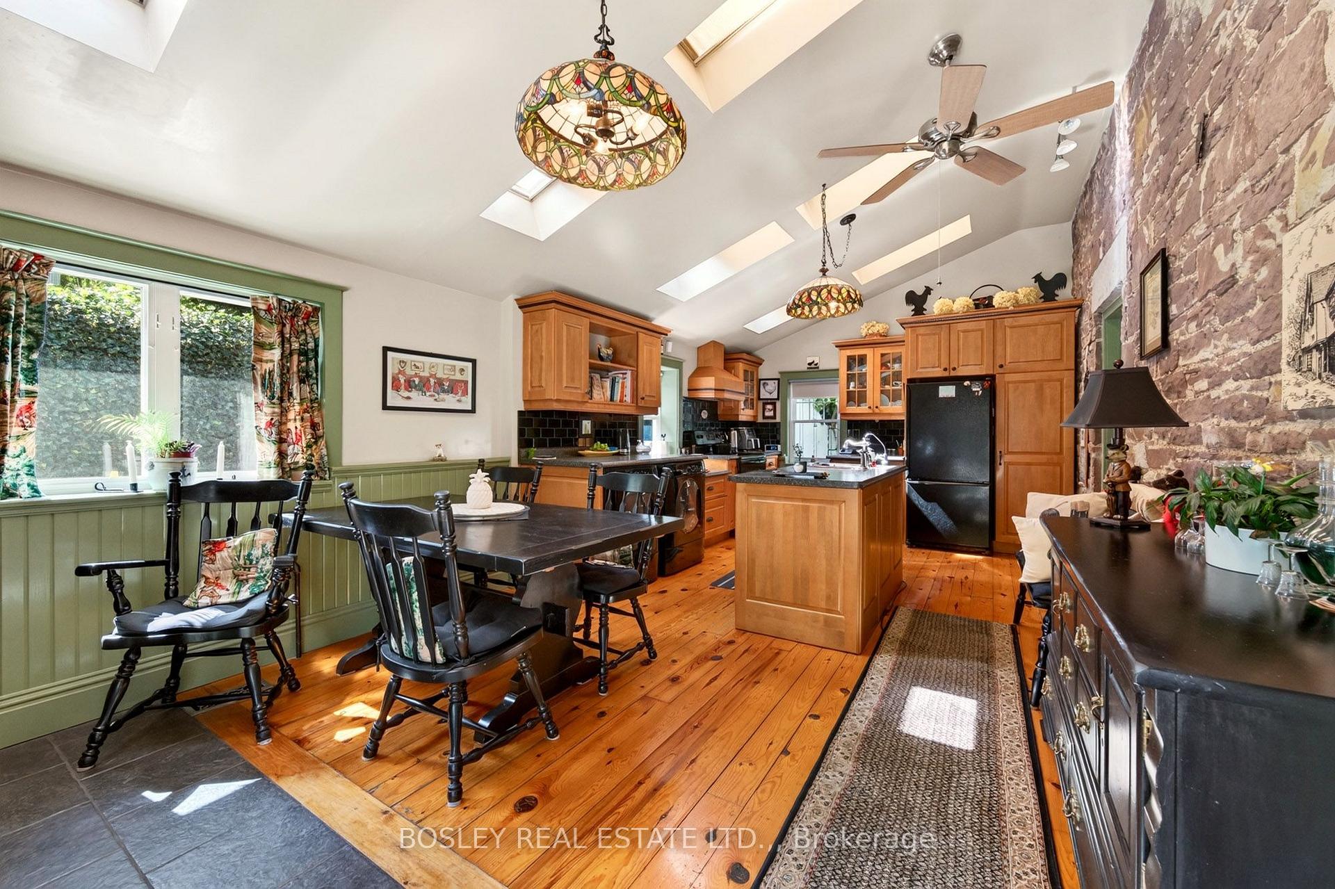 Photo 16 of 77 Bradley Street, St. Catharines, Burleigh Hill — HOMEH