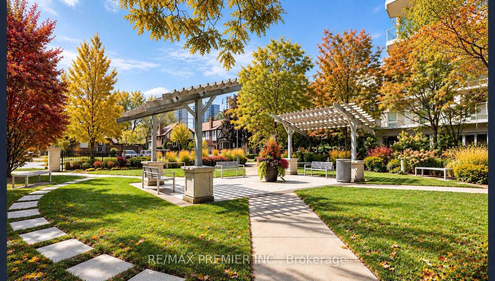 Photo 4 of Unit 316, 17 Anndale Drive, North York, Willowdale East — HOMEH