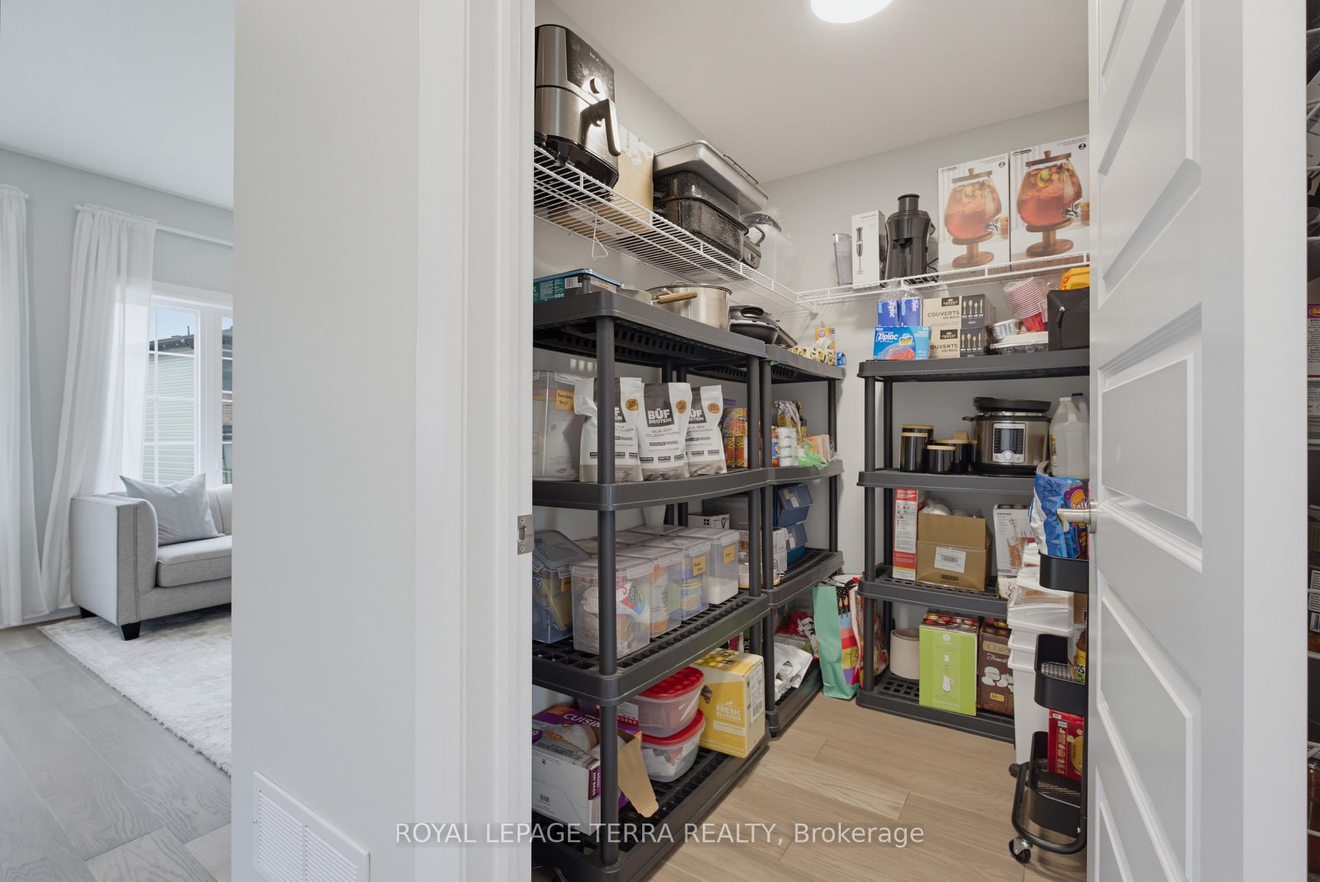 Photo 19 of Unit 37, 2610 Kettering Place, London, South U — HOMEH