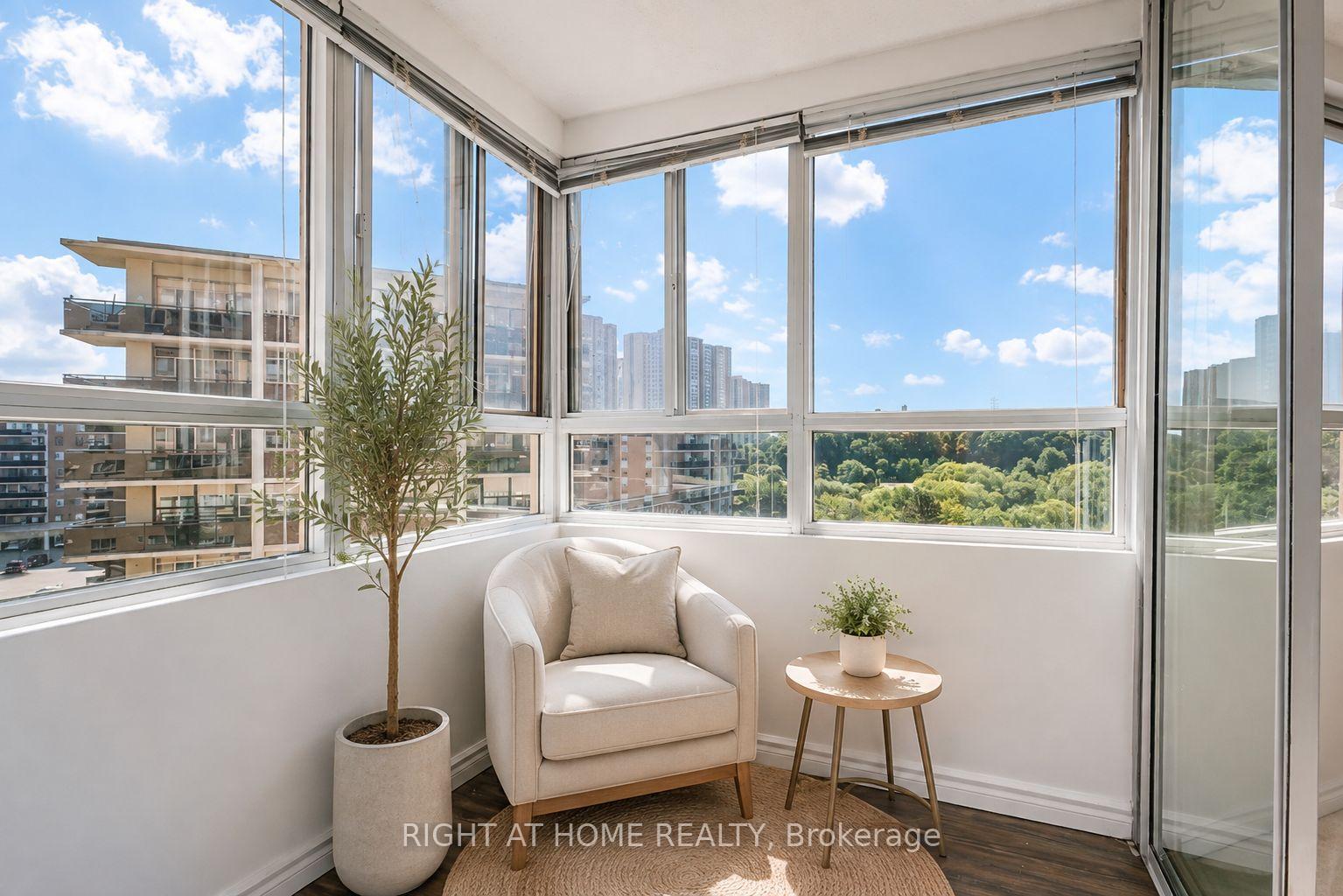 Photo 12 of Unit 912, 4 Park Vista Drive, Toronto, O'Connor-Parkview — HOMEH
