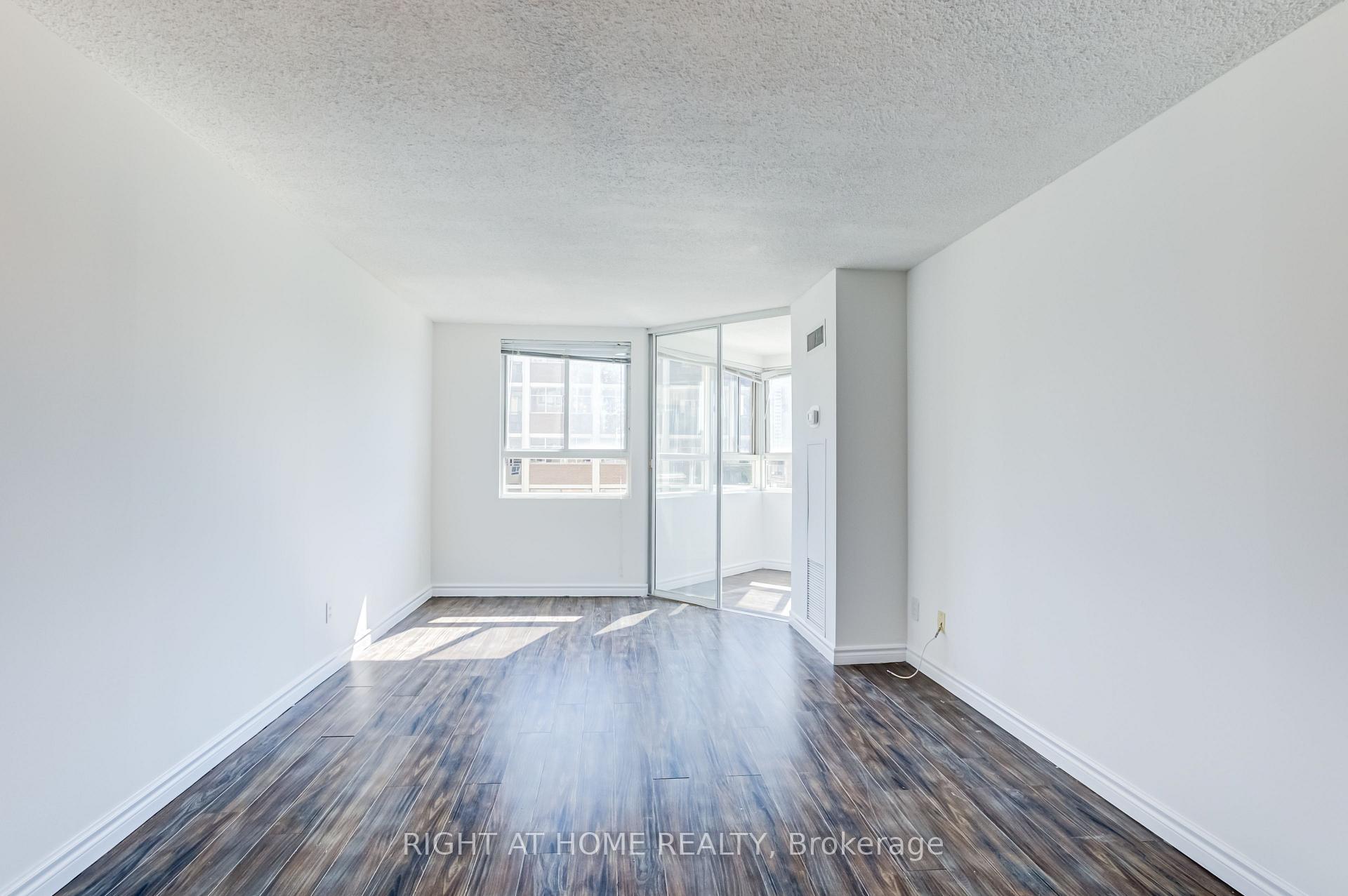Photo 13 of Unit 912, 4 Park Vista Drive, Toronto, O'Connor-Parkview — HOMEH