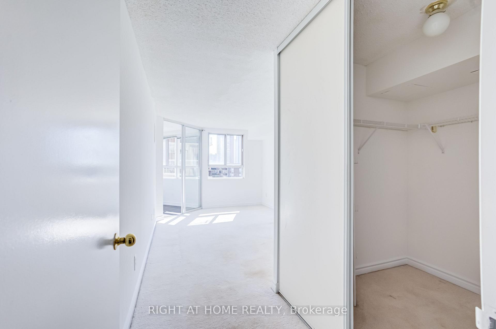 Photo 18 of Unit 912, 4 Park Vista Drive, Toronto, O'Connor-Parkview — HOMEH